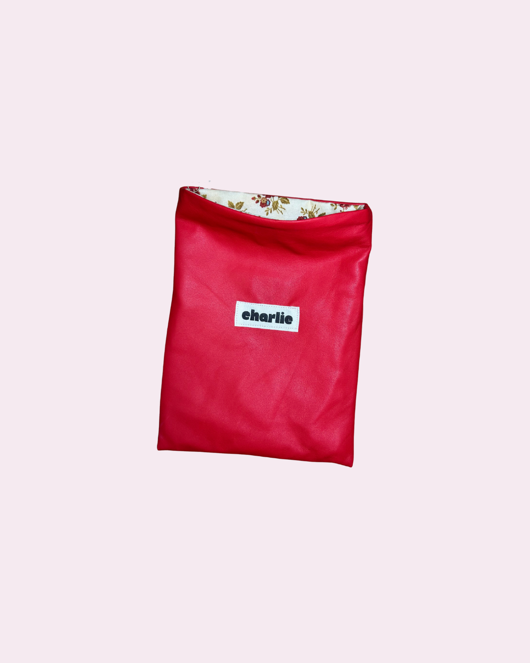 pochette-kindle-petit-livre-cuir-rouge-vif-1.png
