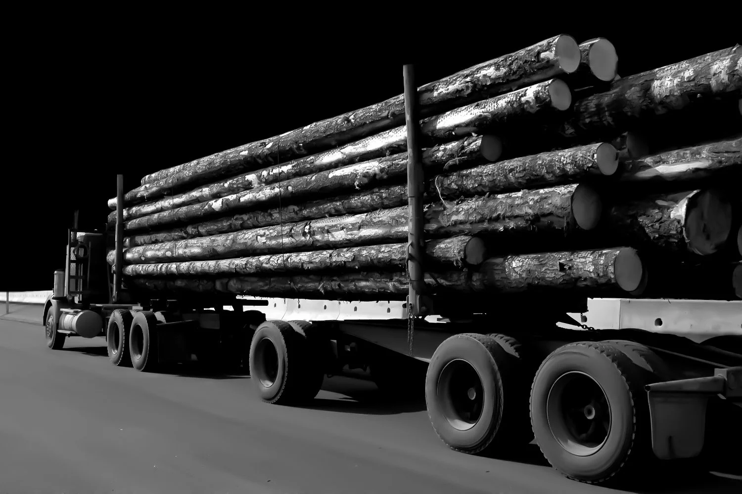 Logging Truck Accident Attorney Near Me