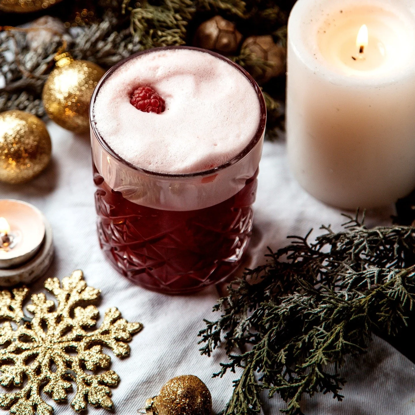 ✨ This Sunday at Vetus ✨

Cold weather? Perfect excuse to get cozy. 🌨🕯️

Join us this Sunday for a Candle Making Class + Craft Cocktails🍹 Sip on beautifully crafted drinks while you make your own custom candle in a warm, inviting space.

Yes, the 