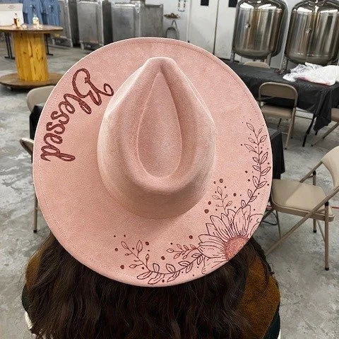 Such a fun and creative evening last night! Some talented people in the building 💫🎩
Rusty Paint Brush always delivering a great experience!

If you missed this one, don't worry - our next beautiful event is this Sunday, March 1st!

We will have 3 v