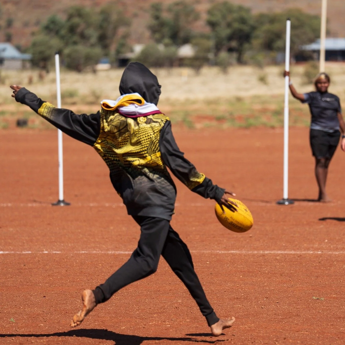 Over the past year, PYEC has worked to support more sporting organisations to visit the APY Lands and to ensure these visits are sustained in ways that work for Anangu schools.
PYEC’s Sports Coordinator, Jack, has collaborated with the @aborig