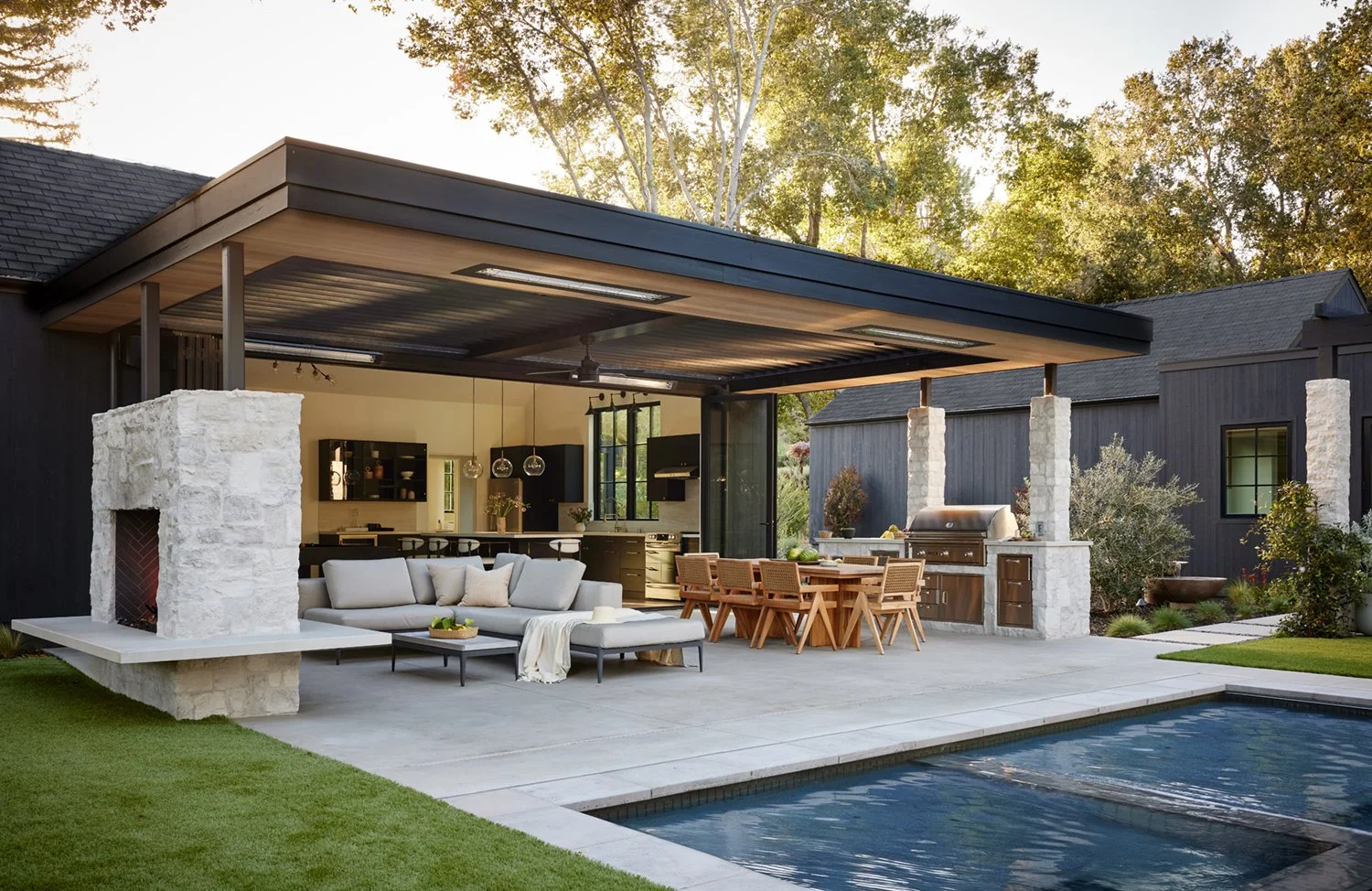 Zaharias Design Creekside Retreat Outdoor Entertainment Area