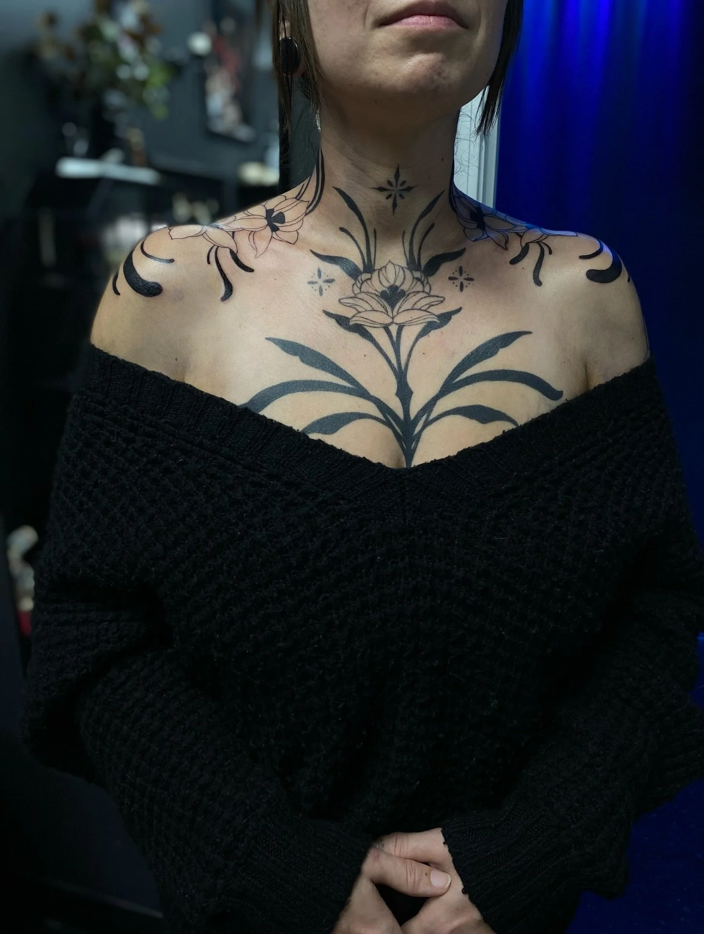 check out this ceramic paint set she HAND MADE ME !! 

&bull; fresh shoulder pieces to frame her chest piece, Ty Bex @bexpottery &bull;