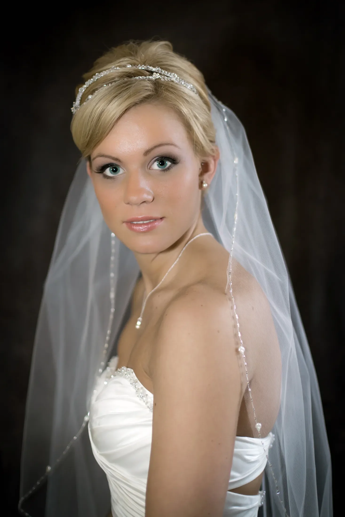 2014-04-29 Hannah Bridal Shoot 6D 5502.webp