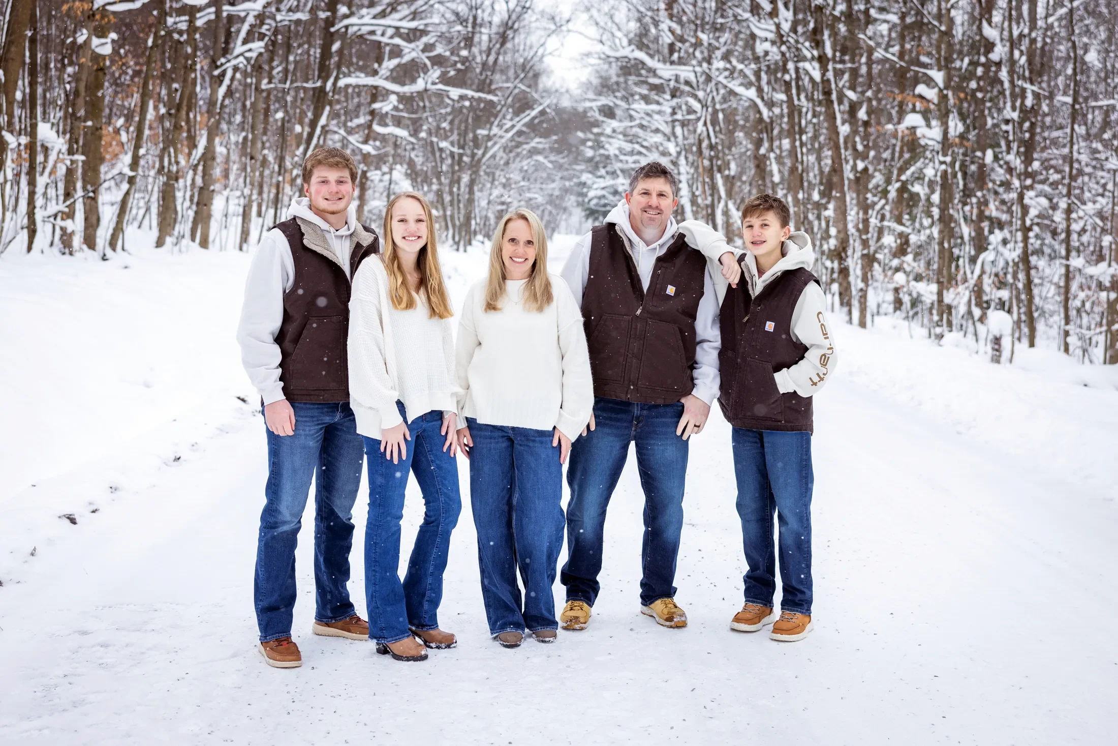 2025-01-05 Frank Family R5 8544.webp