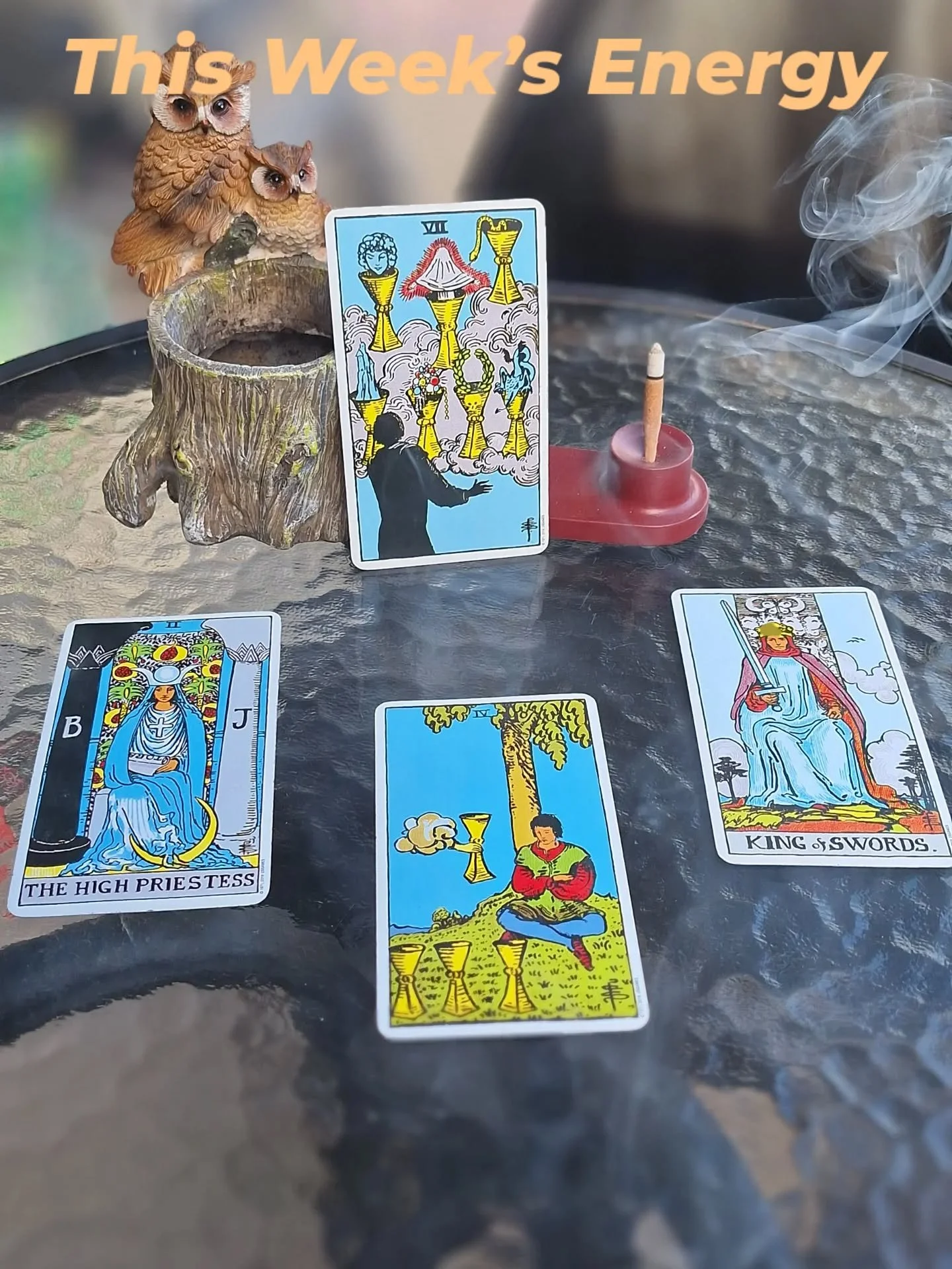 This week's cards came quietly no elaborate spread.

Just 4 cards placed on the table and a moment to listen.

The High Priestess appeared first.

A reminder that not everything needs to be explained or acted upon immediately.
Some things ask us simp