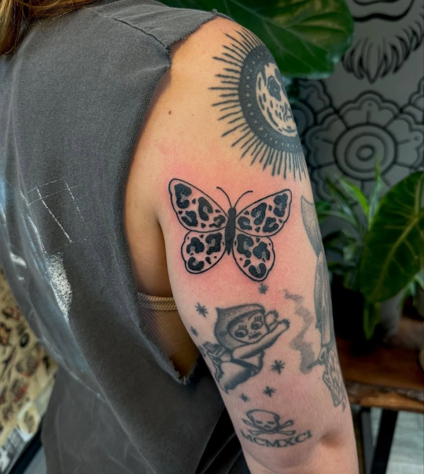 &bull;LEOPARD PRINT BUTTERFLY&bull;
-
Forgot about this cute little guy. Snagged this guy from my flash thank you sm! 
-
🐆🦋
-
#backbiceptattoo#leopardprintbutterflytattoo #leopardprint #butterfly #southsurreytattoo #whiterockbc #langleybc #cloverda