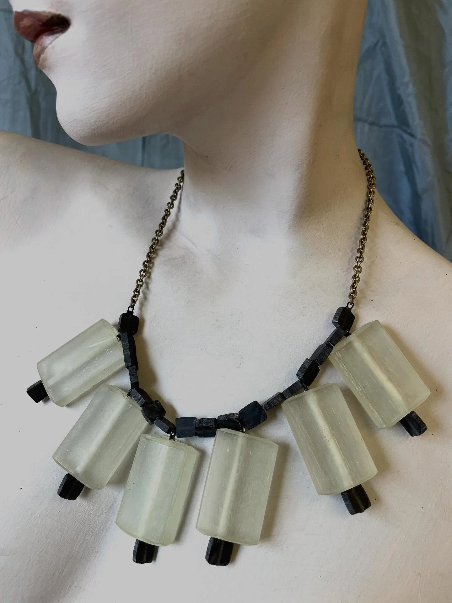 One of three necklaces I made from the resin range I&rsquo;ve called &lsquo;Sol y Mar&rsquo;.

You can try this unusual necklace as well as the earrings on @pommeshop.

I made the range a few months ago and used up the last of my stash of resin compo