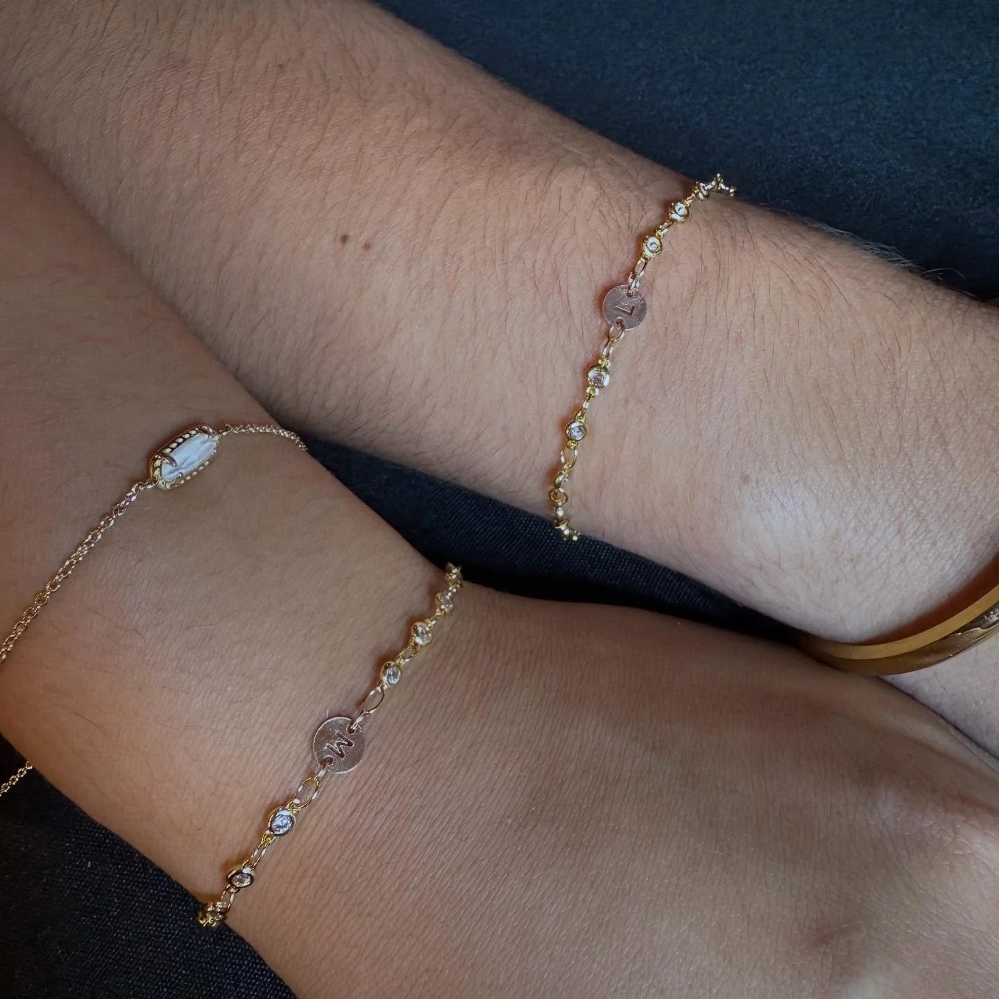 This is your sign to get matching initial bracelets with your bestie 🤩

&bull;
&bull;
&bull;
&bull;
&bull;
#permanentjewelry #customjewelry #foreverjewelry #jewelry #welded #buffalony #716