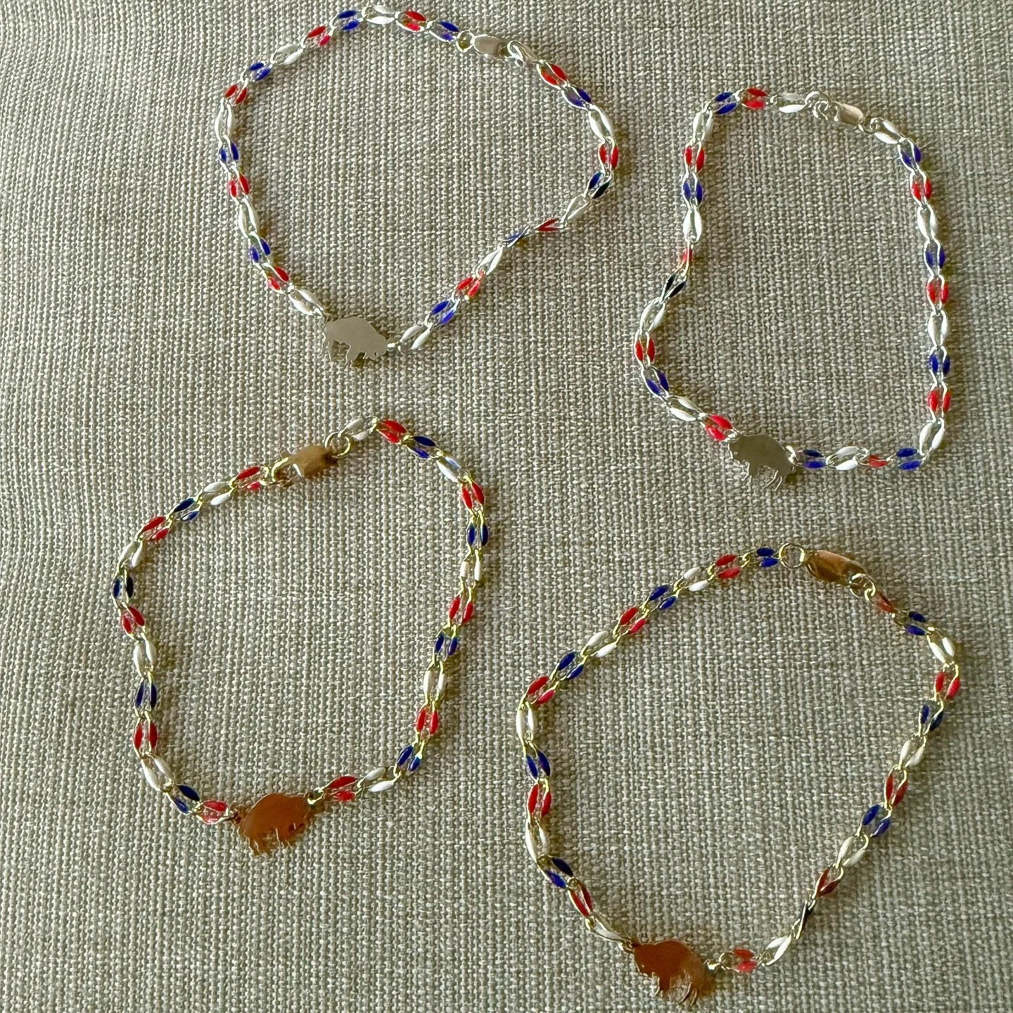 Our Buffalo bracelets are the PERFECT piece to add to your collection this season! Stop by Winchester Volunteer Fire Company in West Seneca tomorrow to get yours! 

Available in 14k gold filled and sterling silver, and with a clasp or permanent! ❤️💙