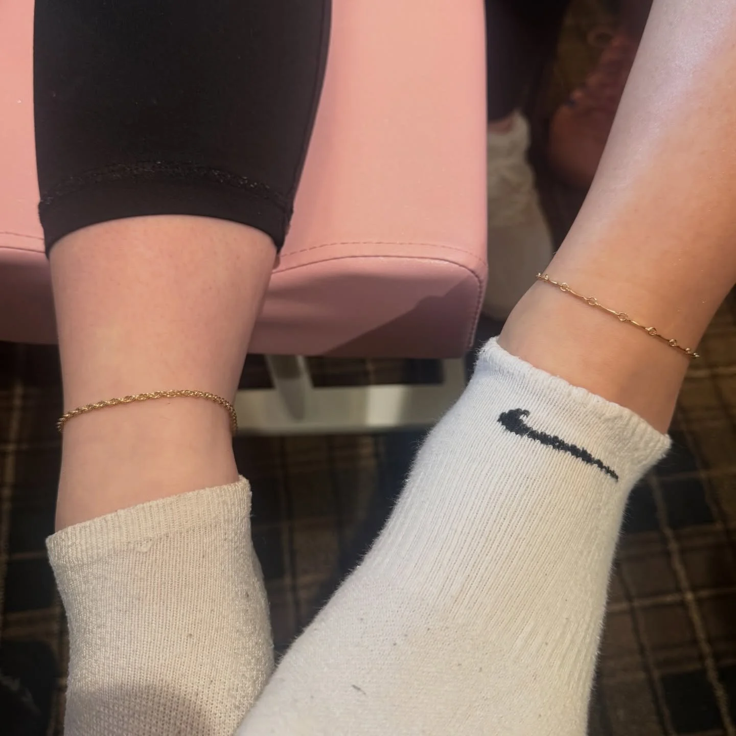 Double anklets! This is your sign to get matching permanent jewelry with your bestie! 💕