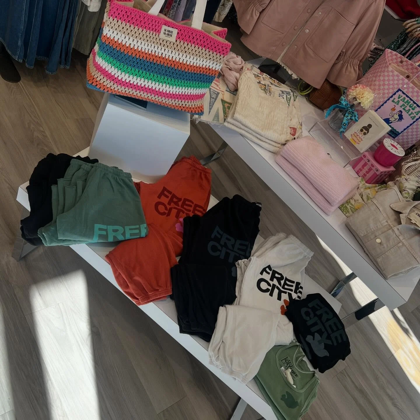 Look what just landed, FREE CITY, your new off-duty obsession🕊️💫

#shopwillowst #shopsmall #freecity #weekendwardrobe #saturdaystyle