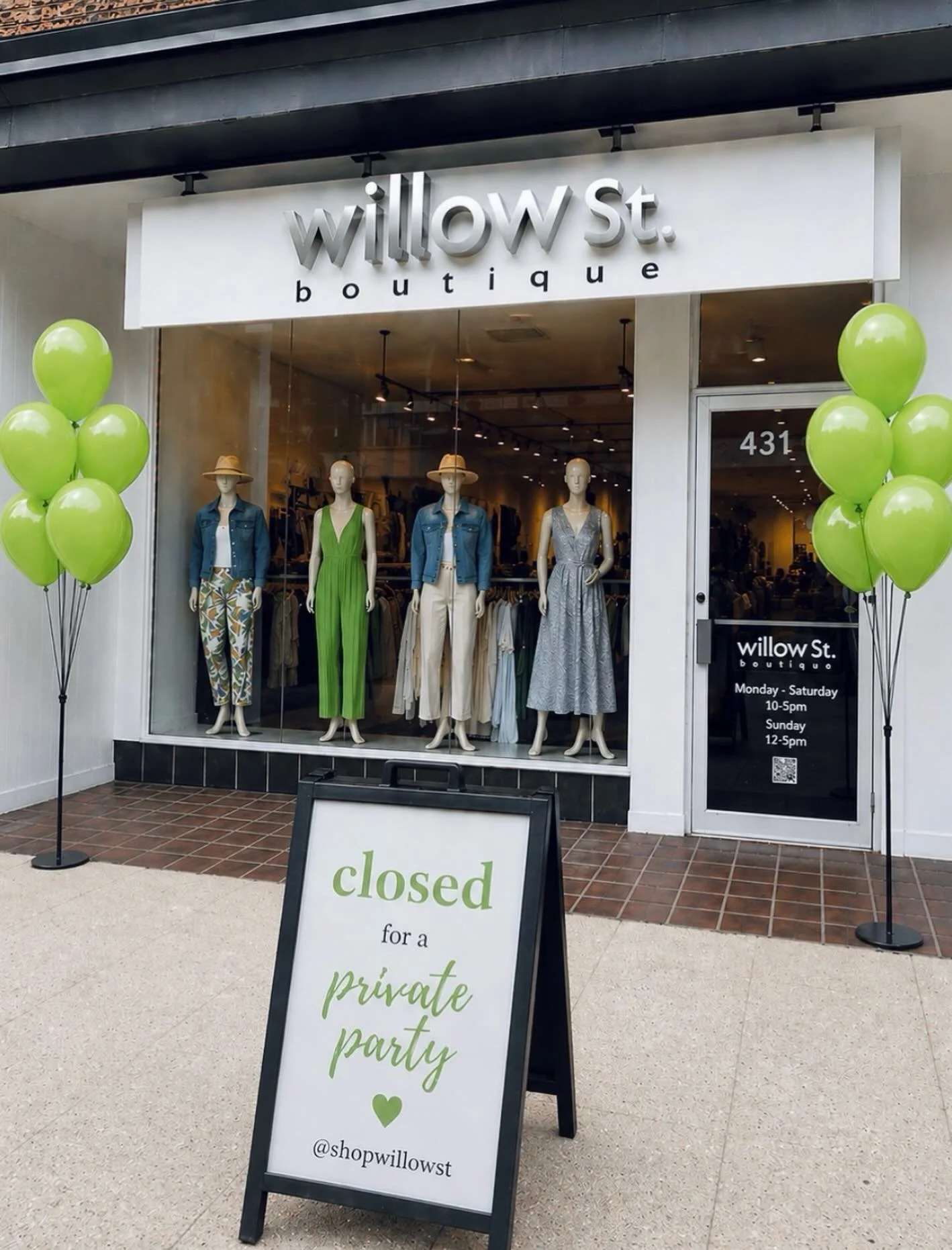HOST A PARTY 🎉 

Close the doors, open the racks, and make it yours.

Host your own private shopping event at Willow St. and turn a night out into something a little more elevated.

✔ 2 hours of private shopping
✔ minimum of 5 guests
✔ light refresh