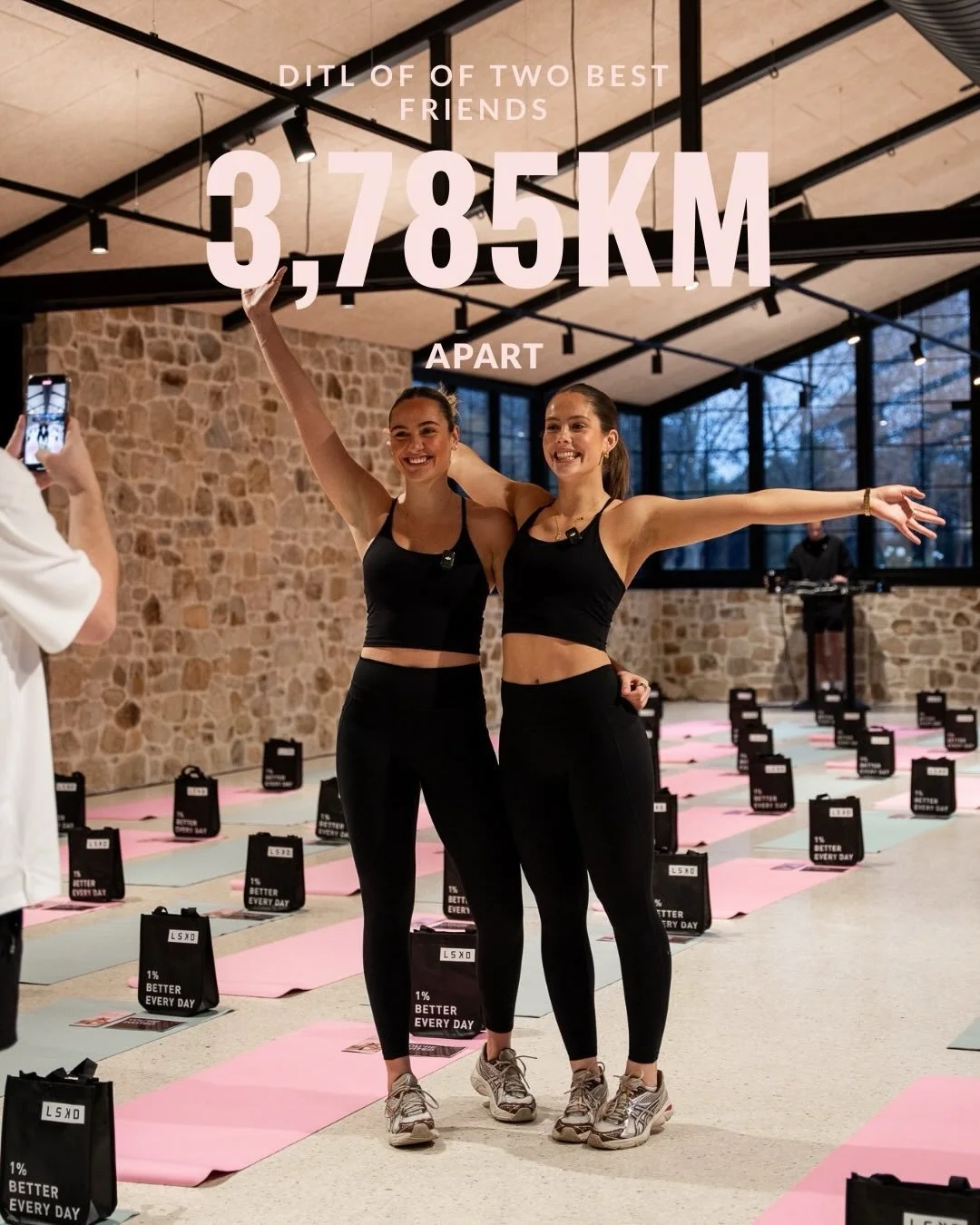 3,785km between us💌

One building the brand on the ground in Aus, the other expanding it from Bali. Different time zones, different routines, same vision.

#pilates #wellness #fyp #girlsinbusiness #longdistancebesties