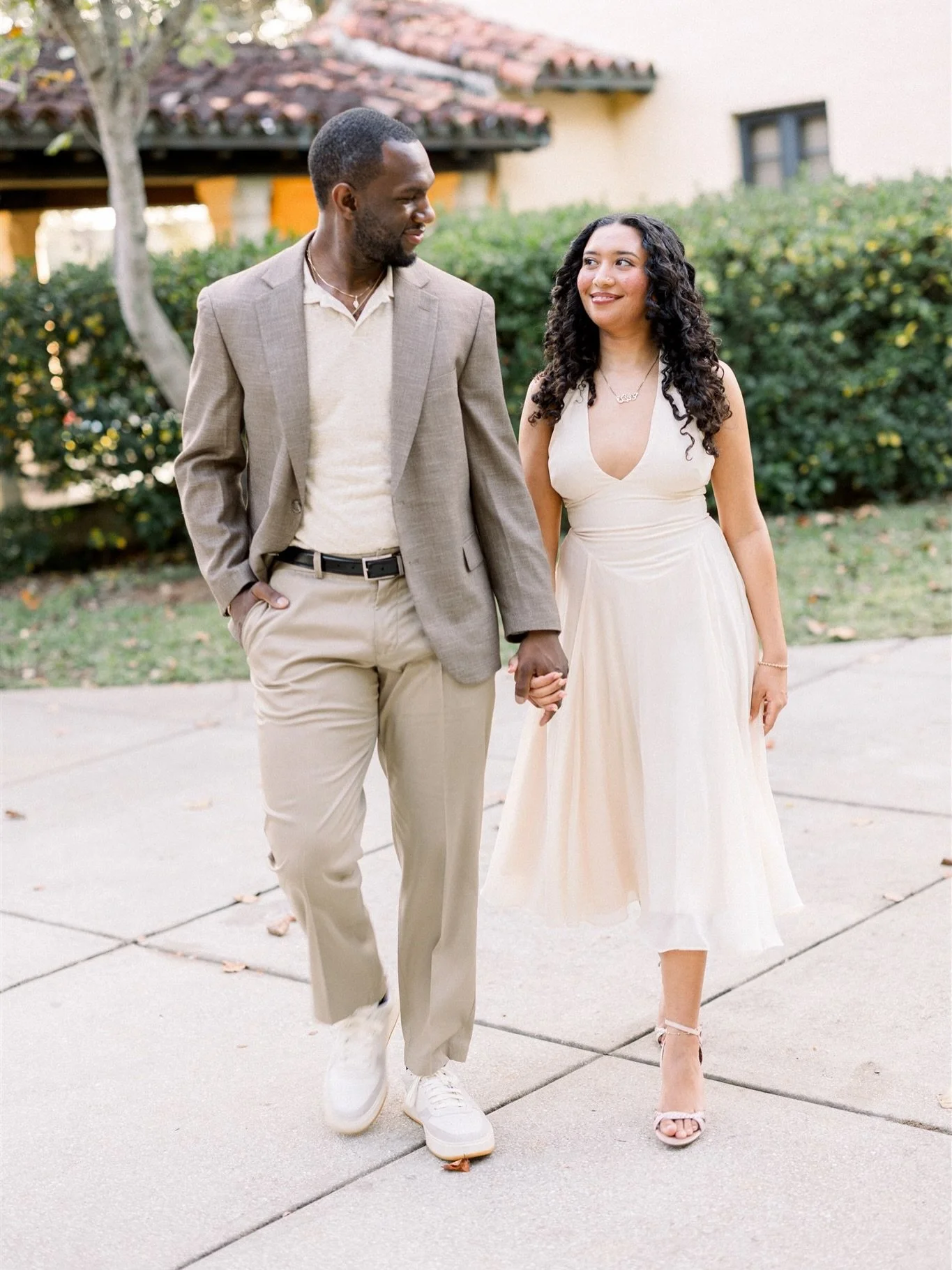 February has been so full of love stories captured and I&rsquo;m just soaking it all in. We are officially in wedding season and I am here for it ✨ taking tomorrow to refresh before another full week and weekend ahead&hellip; but my heart is so full 