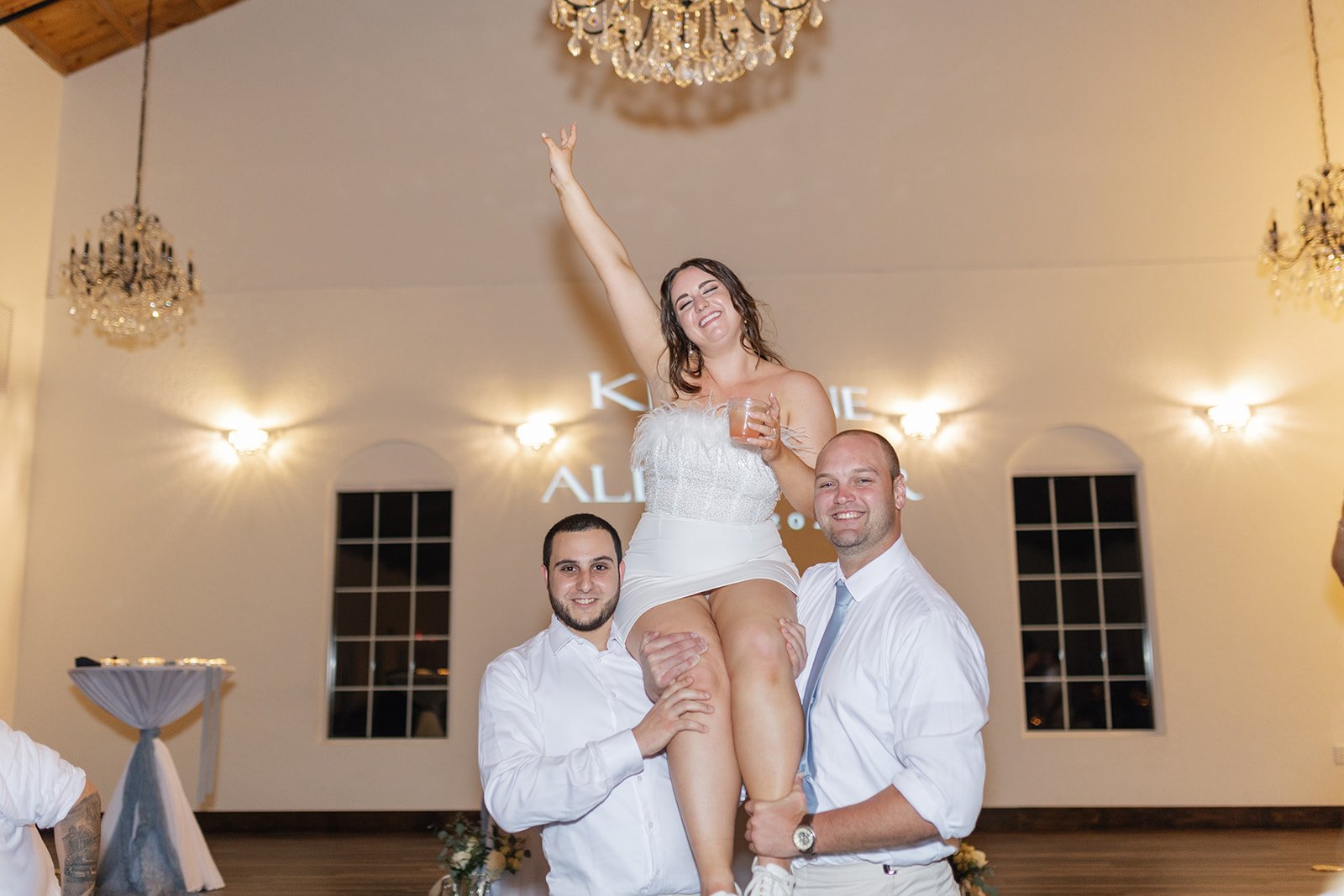 Kristine&Alex-Reception-230217-1148-494.jpg