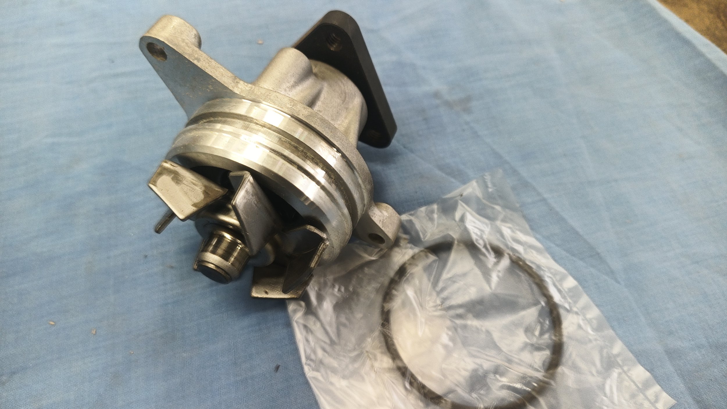 TF8265 WATER PUMP