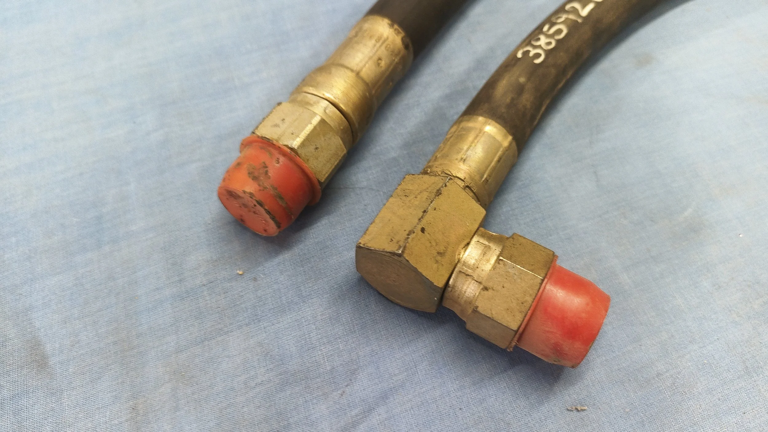 385928R91 HOSE