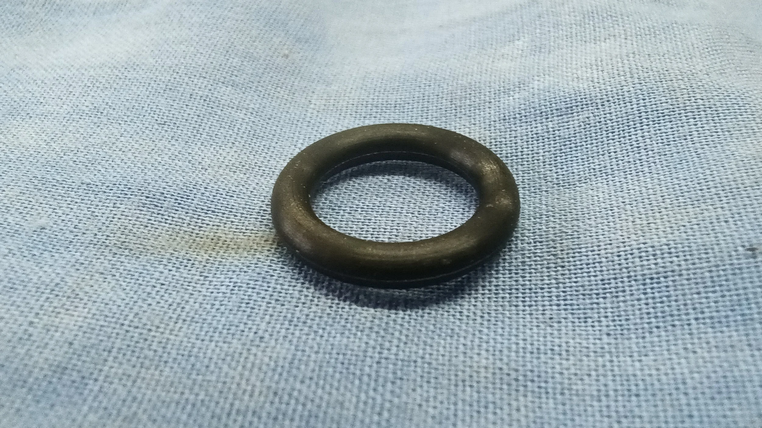 2385111