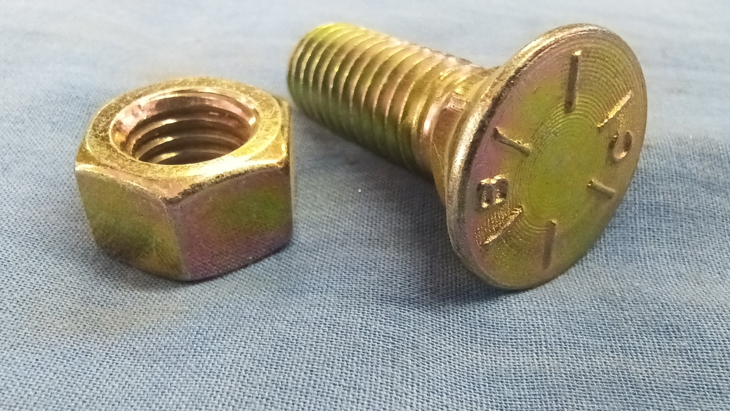 B2553