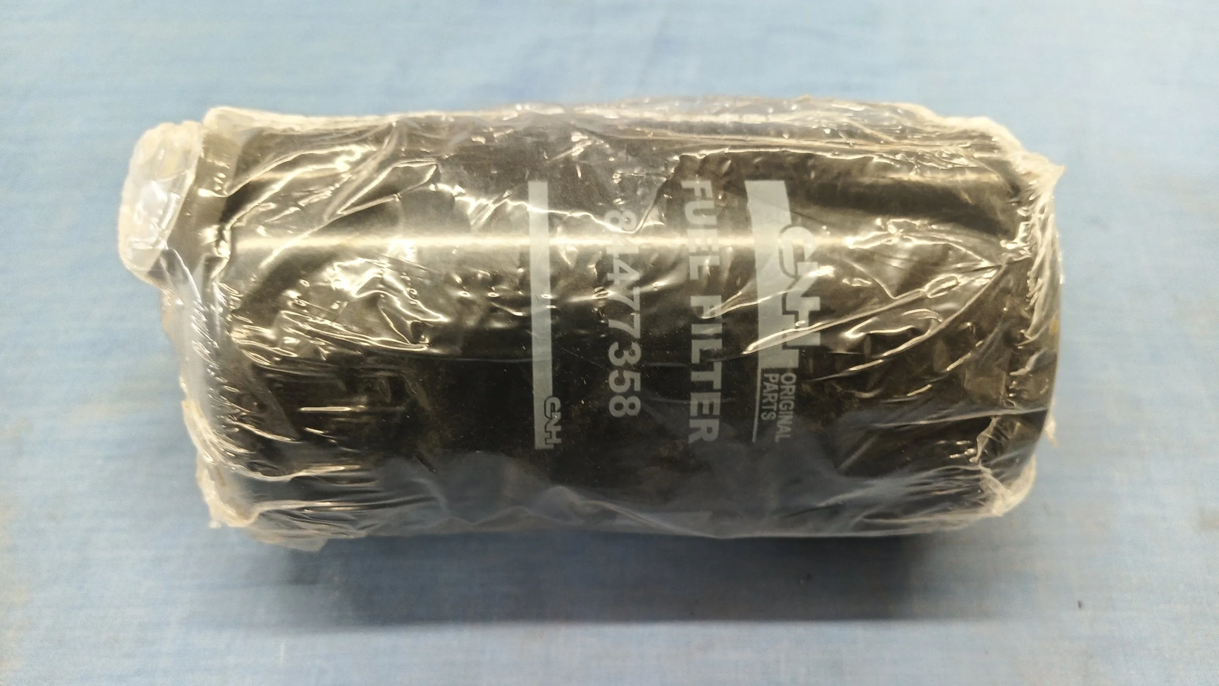 87360565 FUEL FILTER