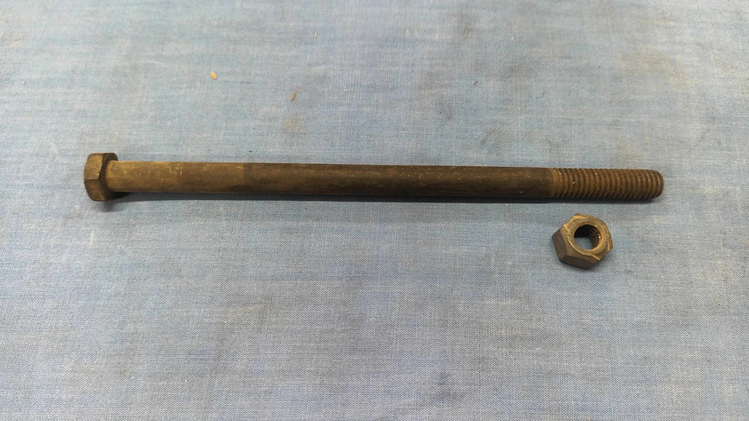 20848R1 BOLT