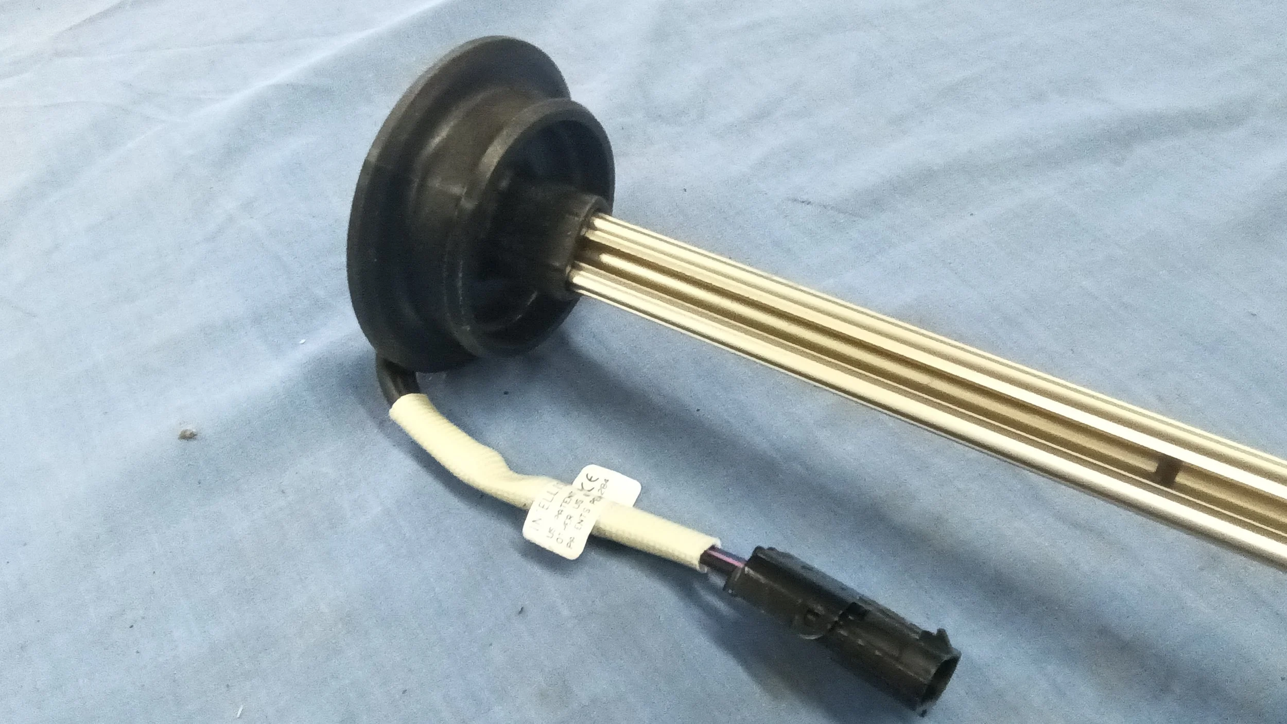 87715989 GAUGE FUEL