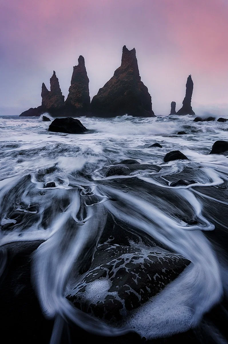 Waves Between Giants