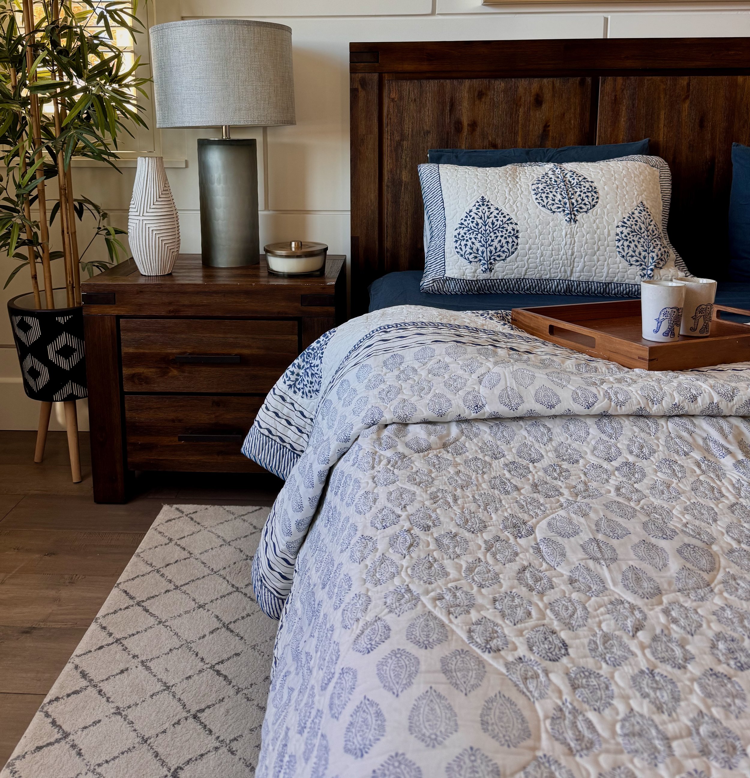 Spade Bedspread Pic 3.jpg