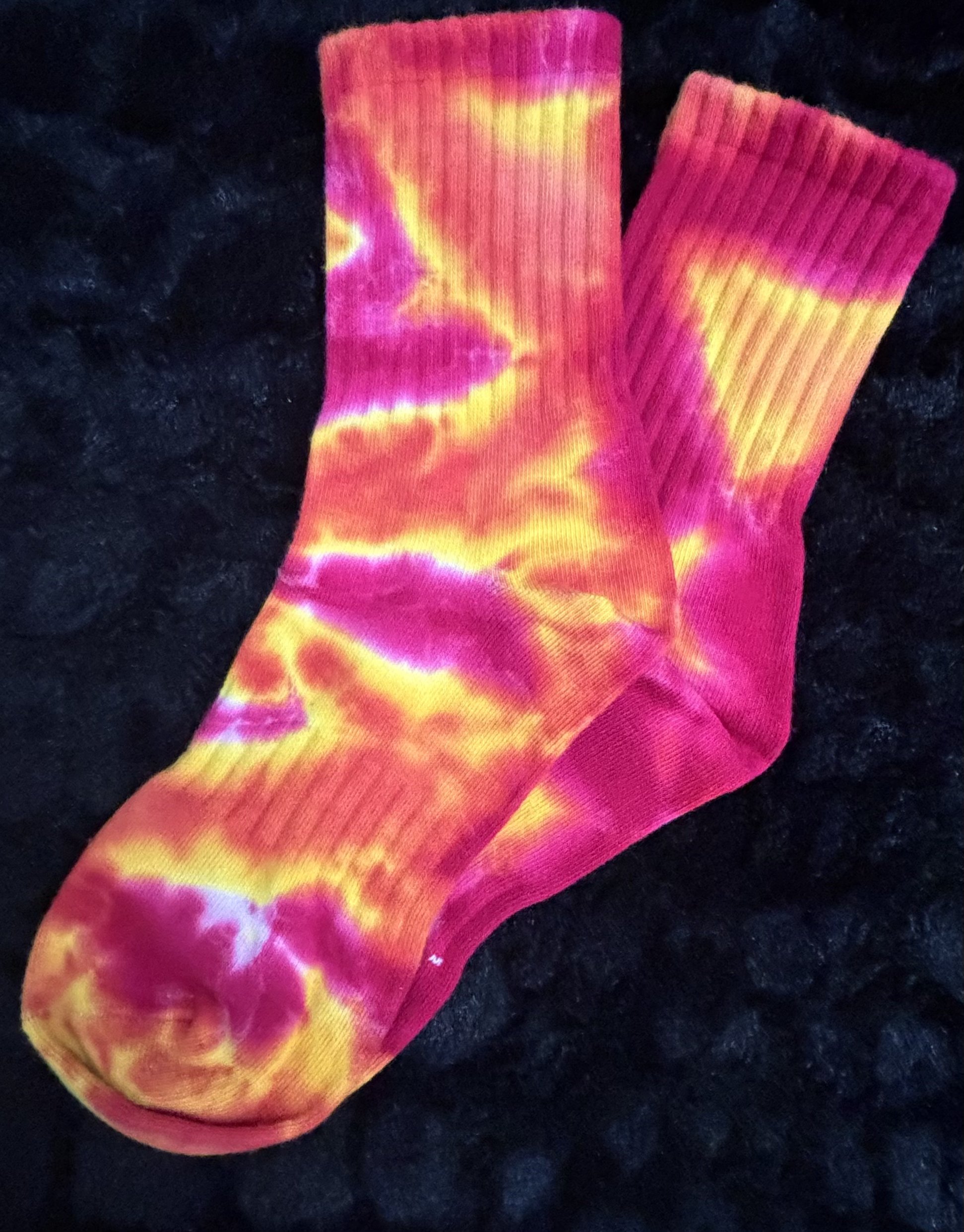 TIE DYE SOCKS