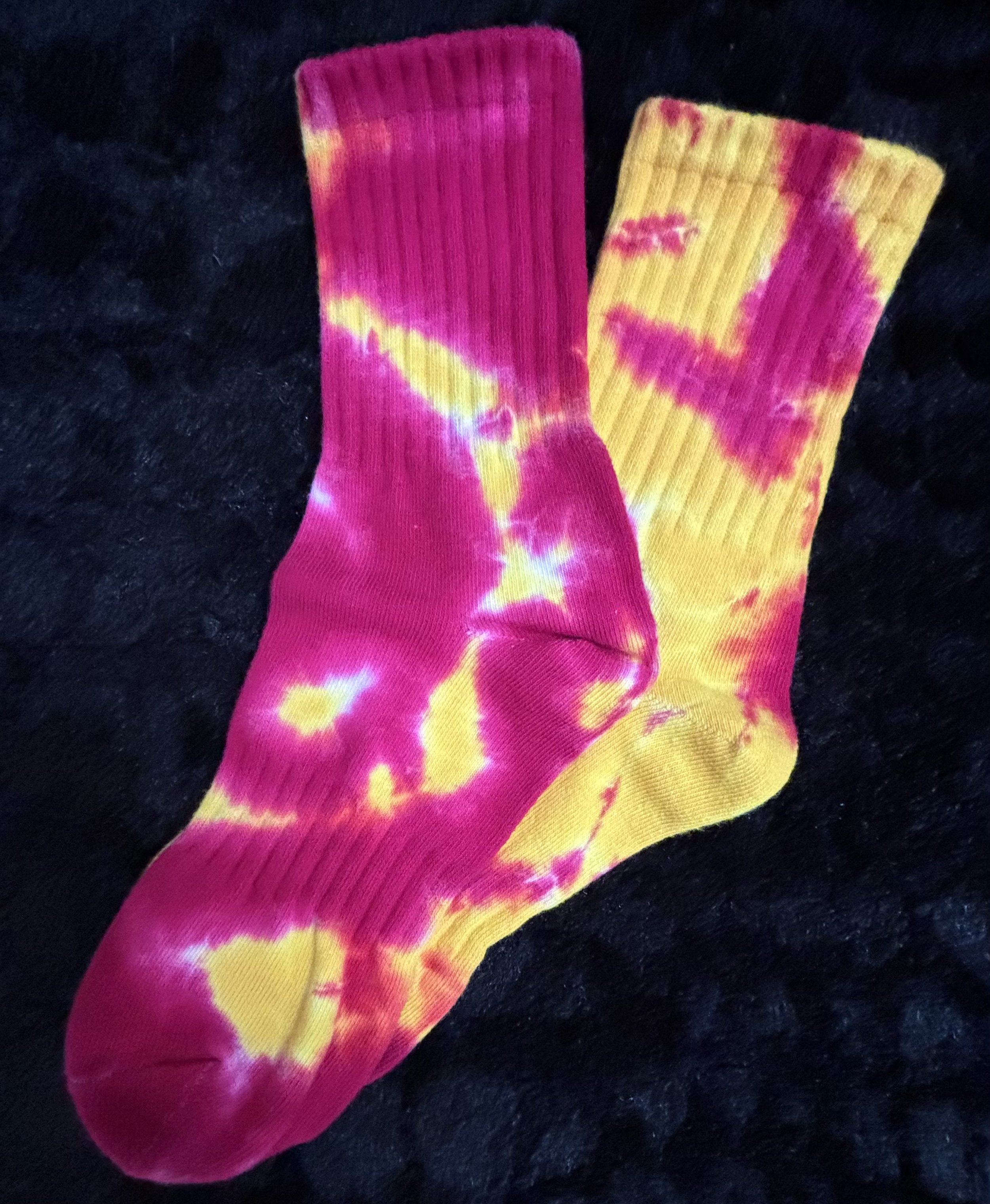TIE DYE SOCKS