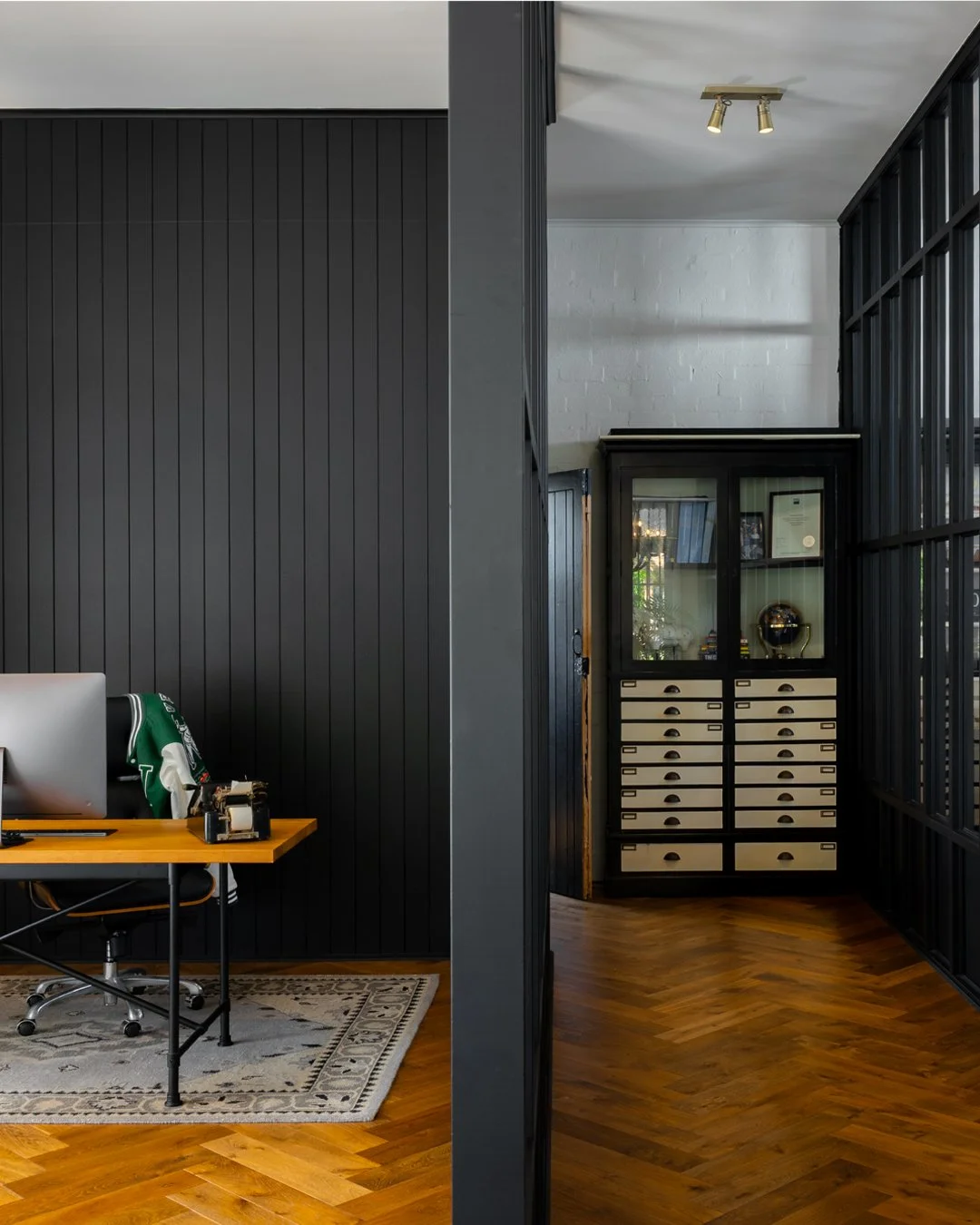 Luxury commercial office with large glass walls and modern colours in Brisbane City.