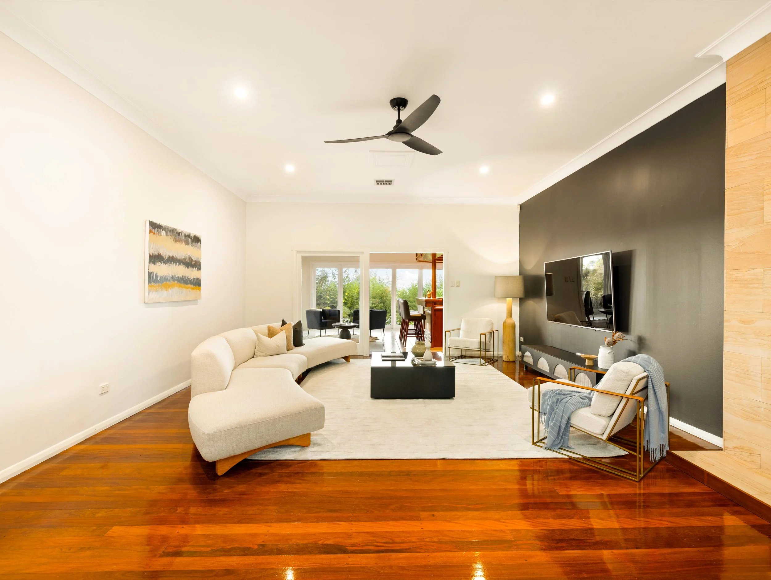 Luxury historical home with original wooden flooring and luxury features in Brisbane City.