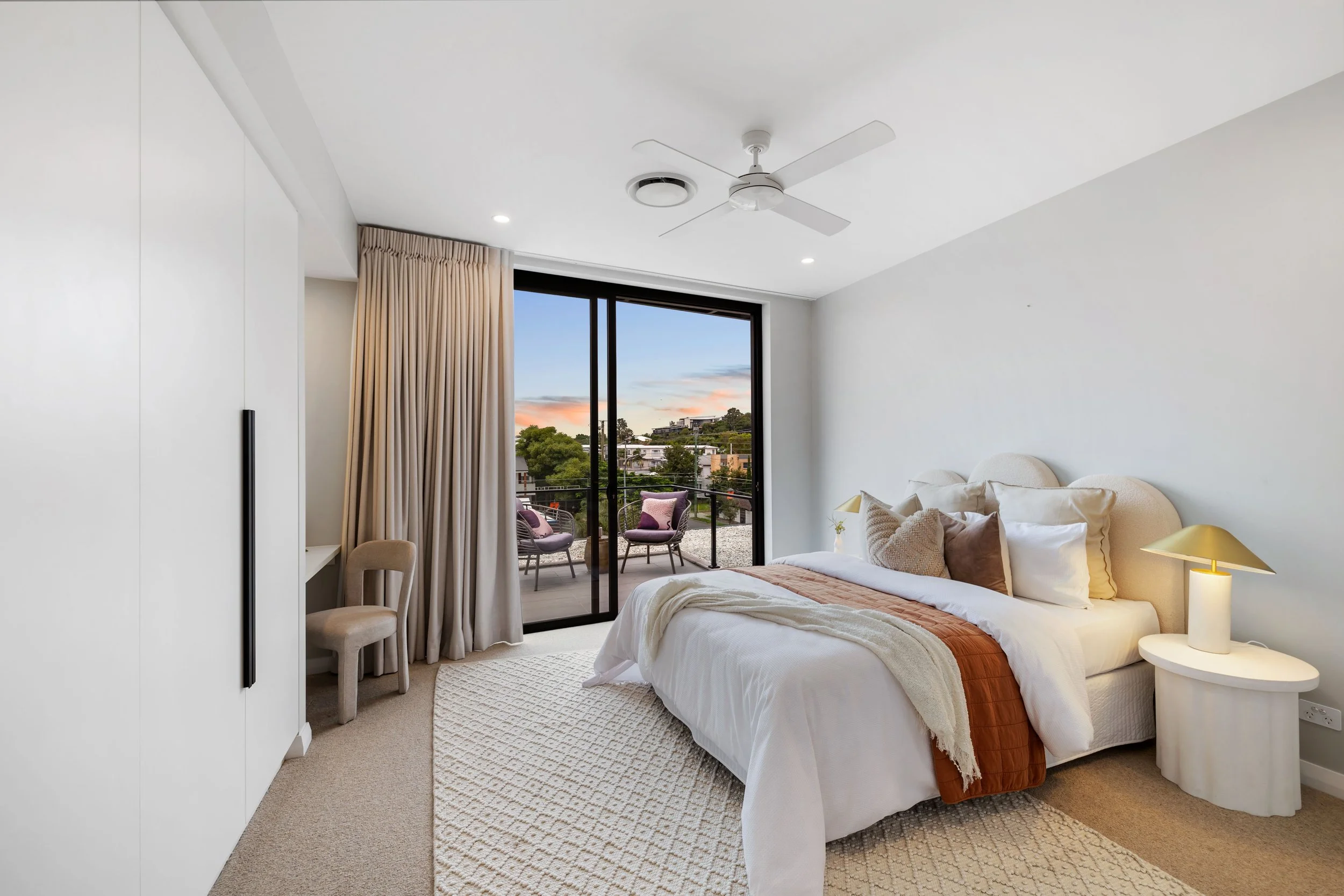 Luxury bedroom with luxury furniture located in Brisbane City.