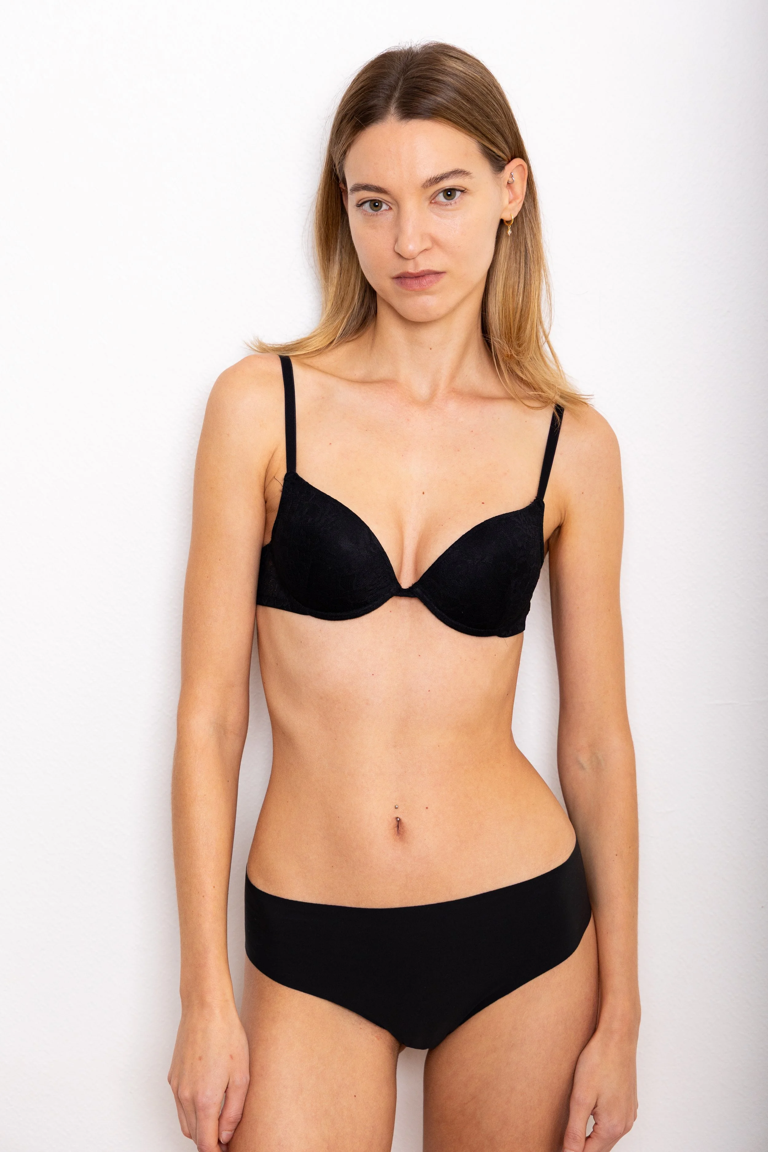 POLA ESTELLE 2025-24.jpg