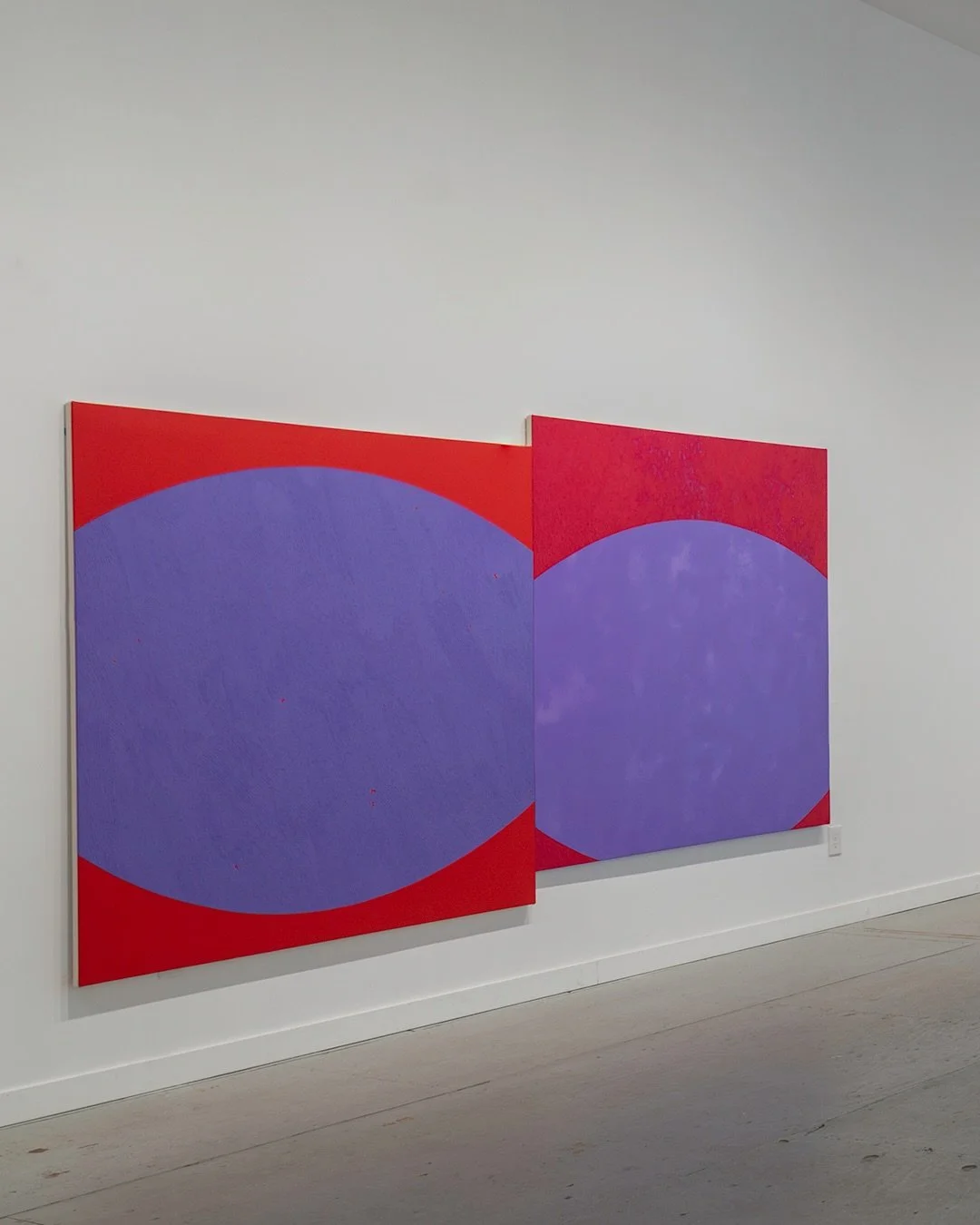 THE LANGUAGE OF CAROLINE MOUSSEAU&rsquo;S PAINTINGS

Slowly accumulating detail across the canvas, Caroline Mousseau&rsquo;s paintings communicate quietly with the viewer. Her compositions emerge gradually through layered paint, repeated marks, and s