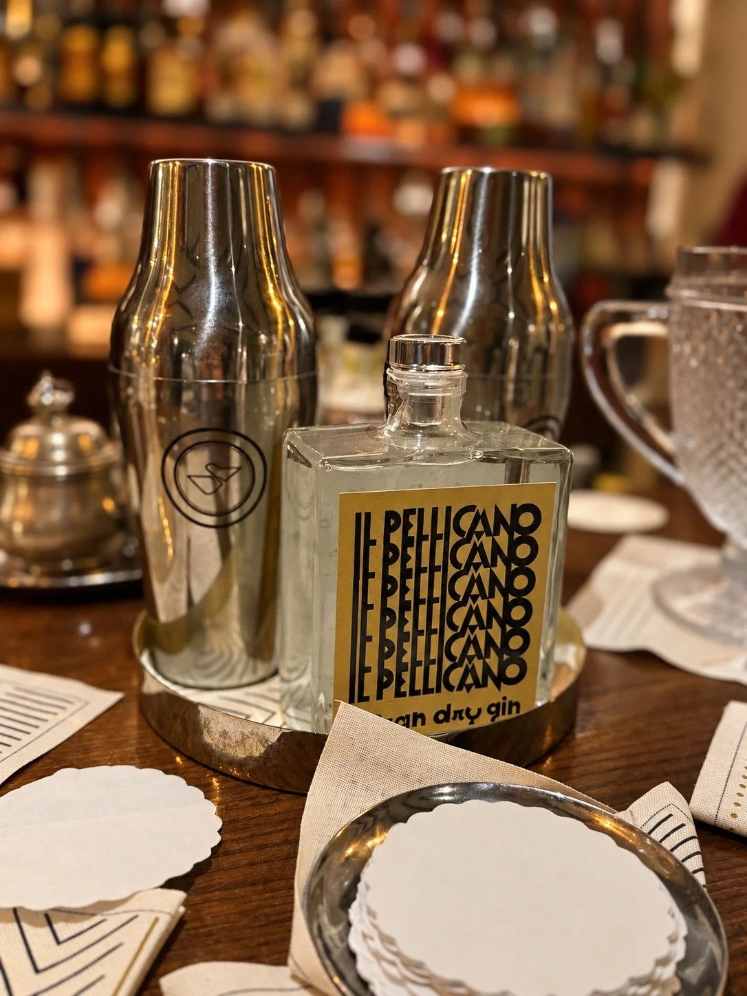 il-pellicano-branded-gin-bottle-cocktail-shakers-bar.jpg.JPEG