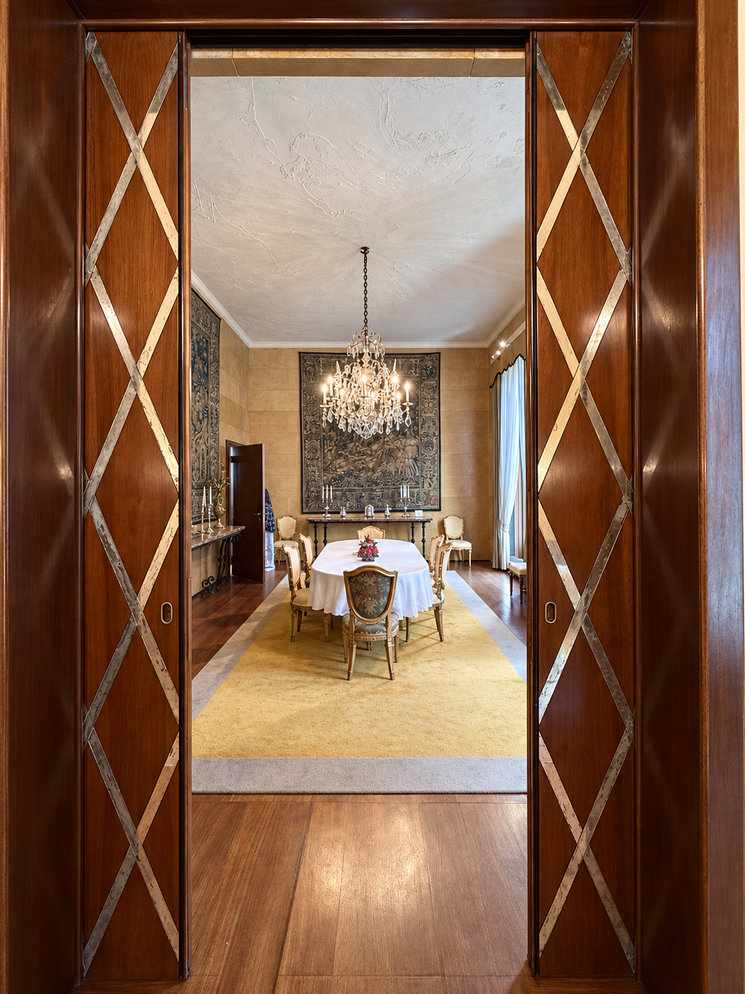 View-of-the-dining-area.PNG