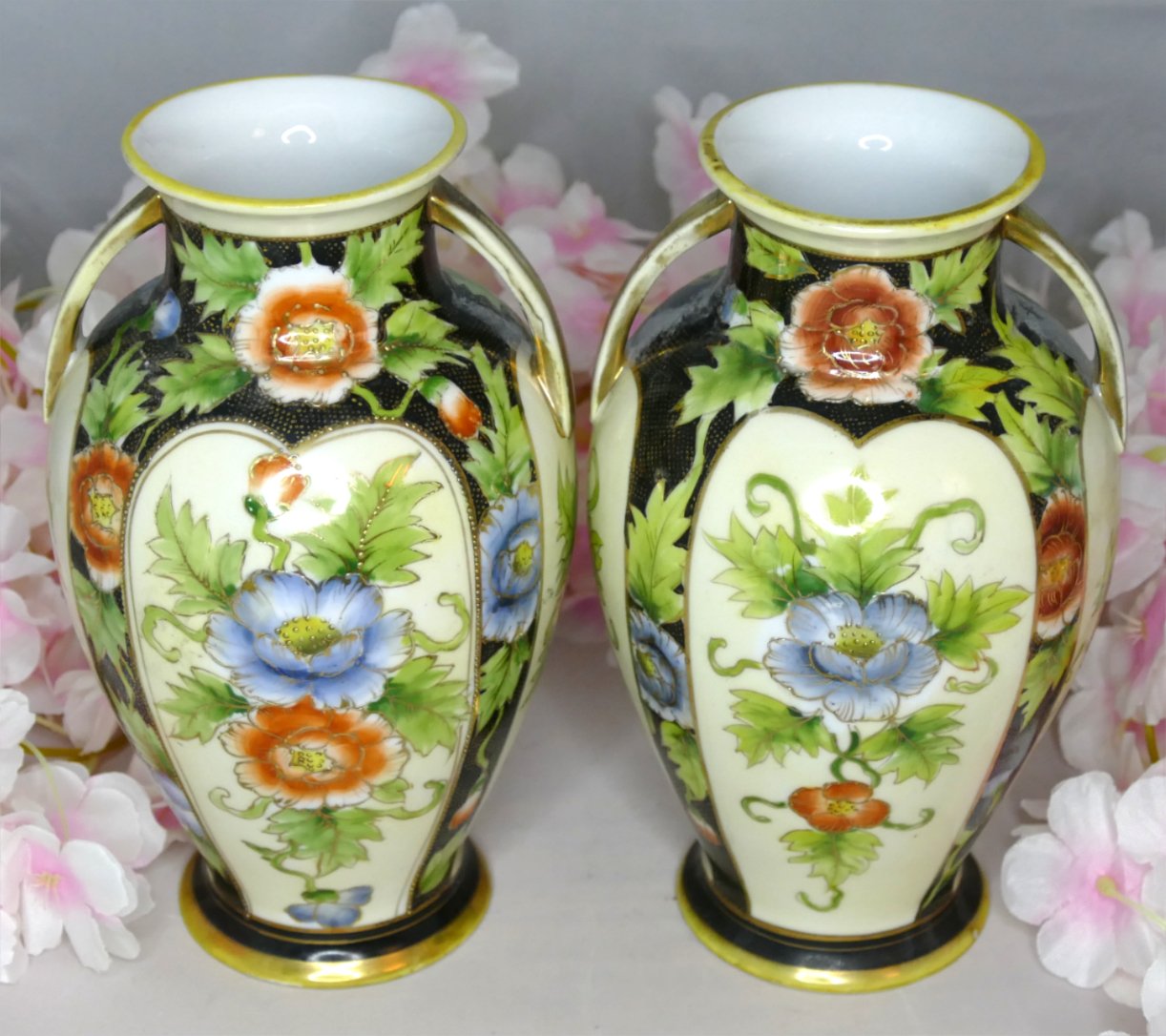 Pair Vases 3.jpg