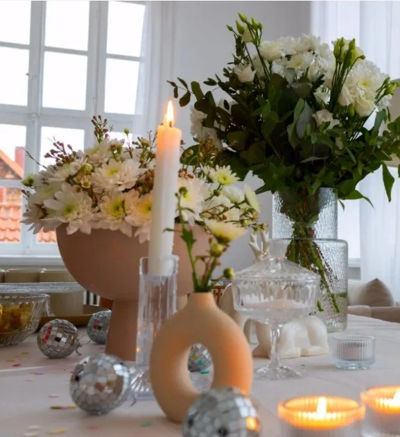 Show her your appreciation with a scented candle or fragrance diffuser&mdash;gifts that brighten her days and warm her heart.

3 Ways to Say &ldquo;I Love You, Mum&rdquo;

🌸 The Chic Mom &ndash; Luxurious dinner candles like Red Wine Sherwood, elega