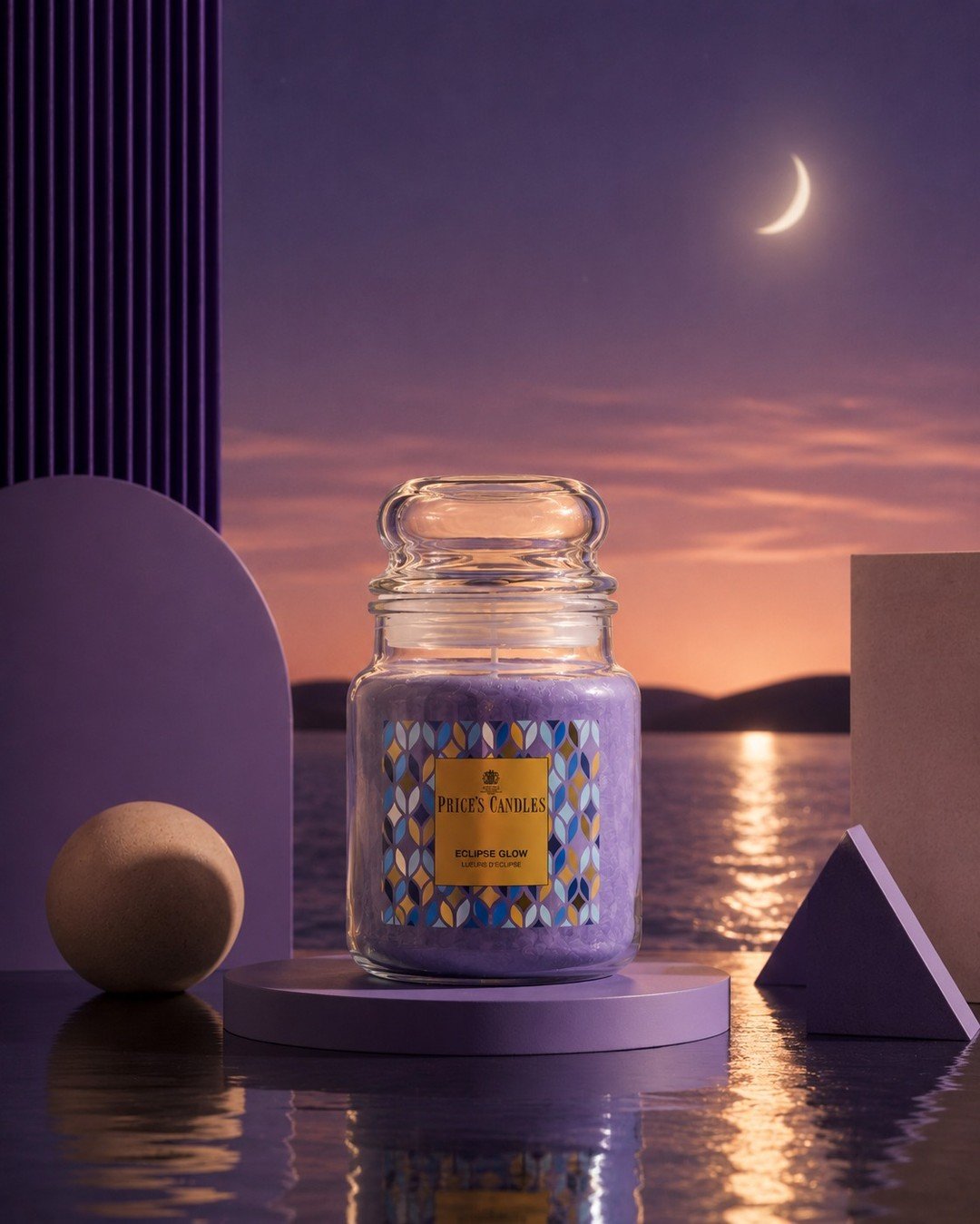 Eclipse Glow &ndash; our Featured Fragrance for October.

A captivating blend of delicate rosebuds, bright citrus and warming spices, resting on a rich sandalwood base. Inspired by the quiet beauty of midnight, Eclipse Glow creates a peaceful atmosph