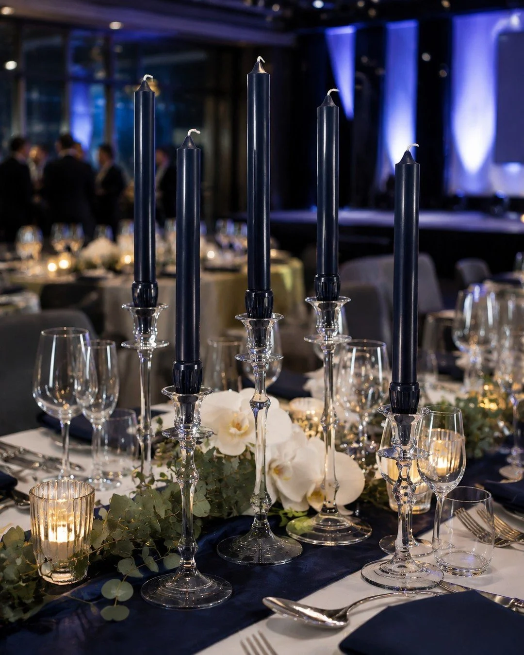 Planning a Christmas party, corporate dinner or end-of-year celebration? The smallest details can make the biggest impression. 

Price&rsquo;s Sherwood dinner candles bring height, colour and timeless elegance to every table&mdash;from sophisticated 