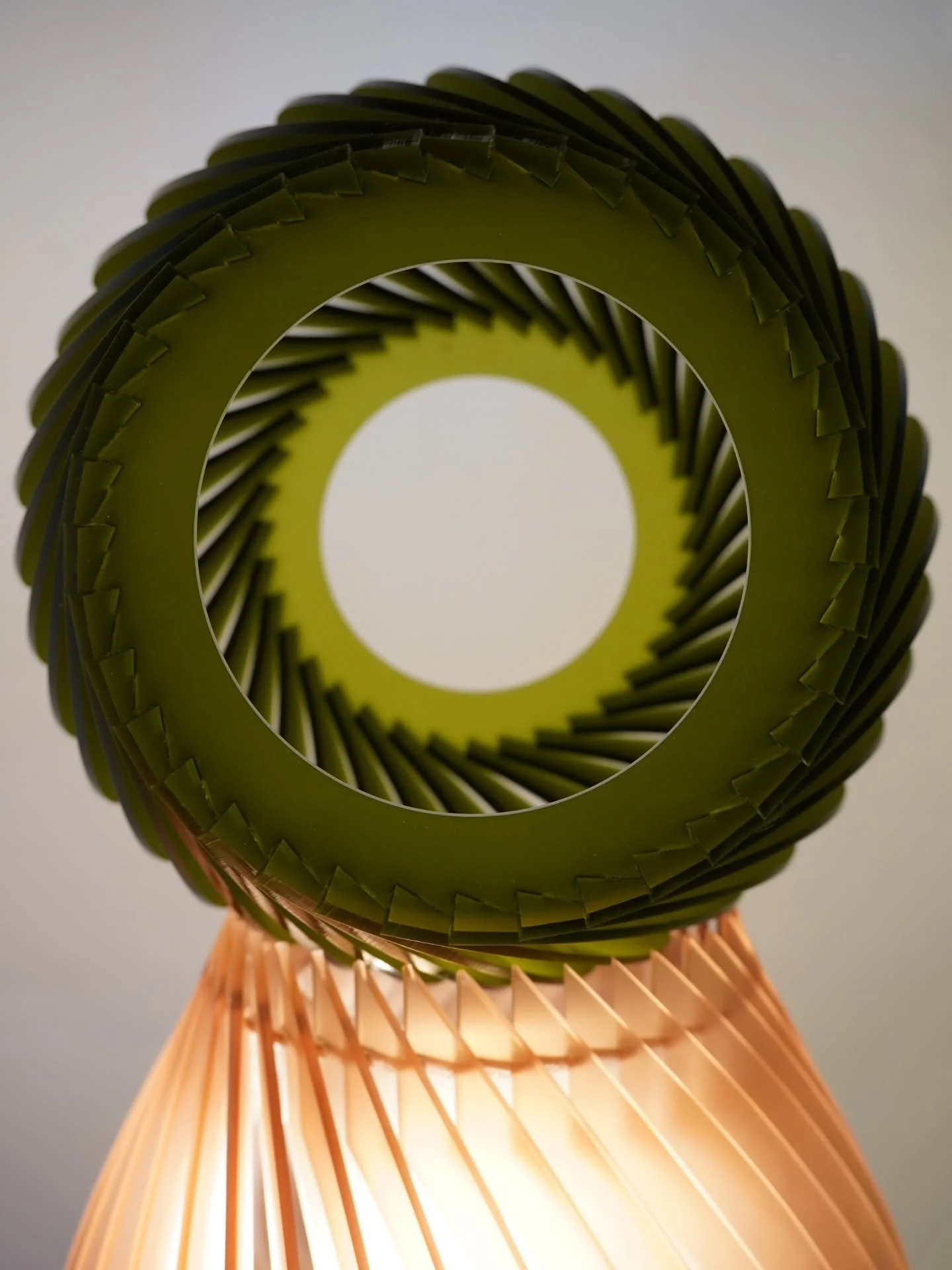 Swipe to look inside!

#lightingdesign
#lampdesign
#productdesign
#lamp
#designobject