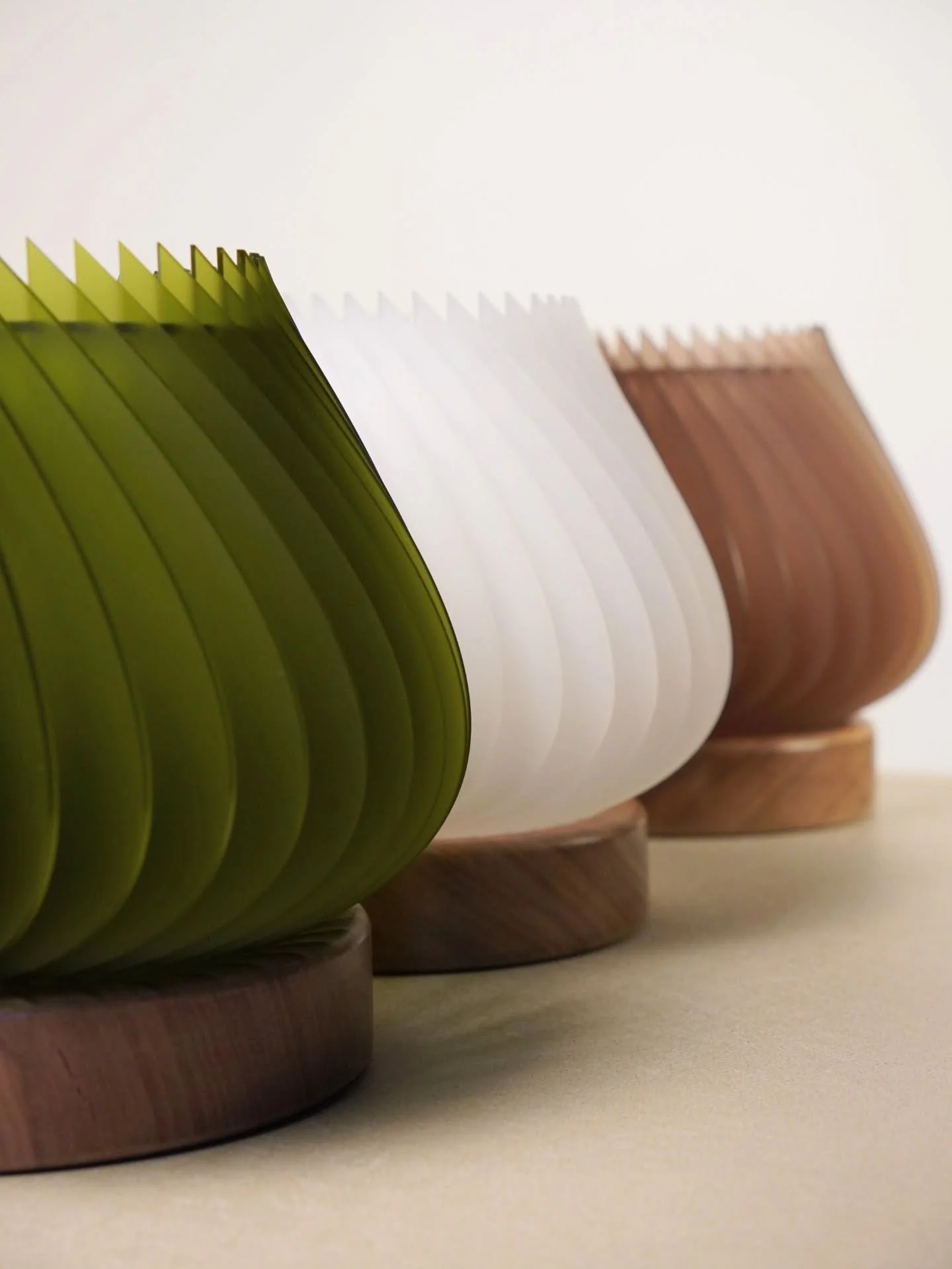 Twisted Lotus in Opal, Lime and Bronze.

#lamp #lightingdesign #interiordesign #productdesign #lampdesign