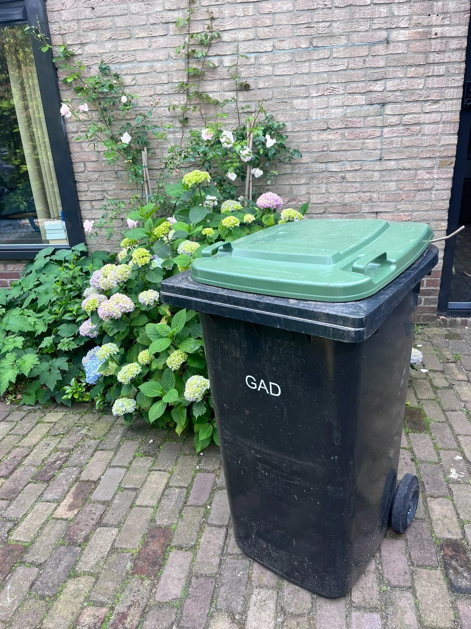 Vergeet nooit meer de vuilnisbakken..