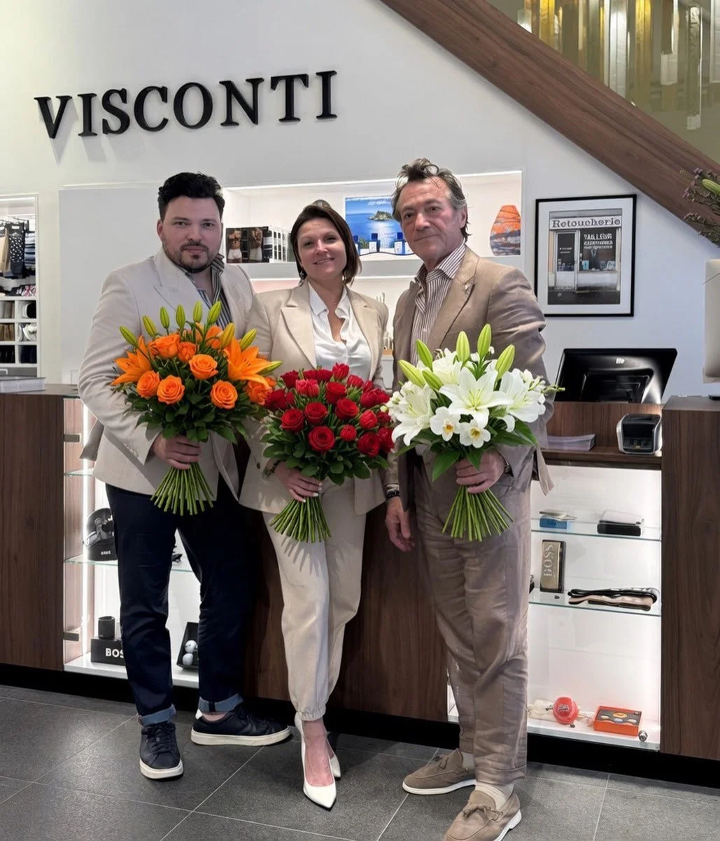 @viscontikortrijk wenst alle moeders een gelukkige moederdag! 💐❤️💐 #visconti #kortrijk #moederdag #zondag