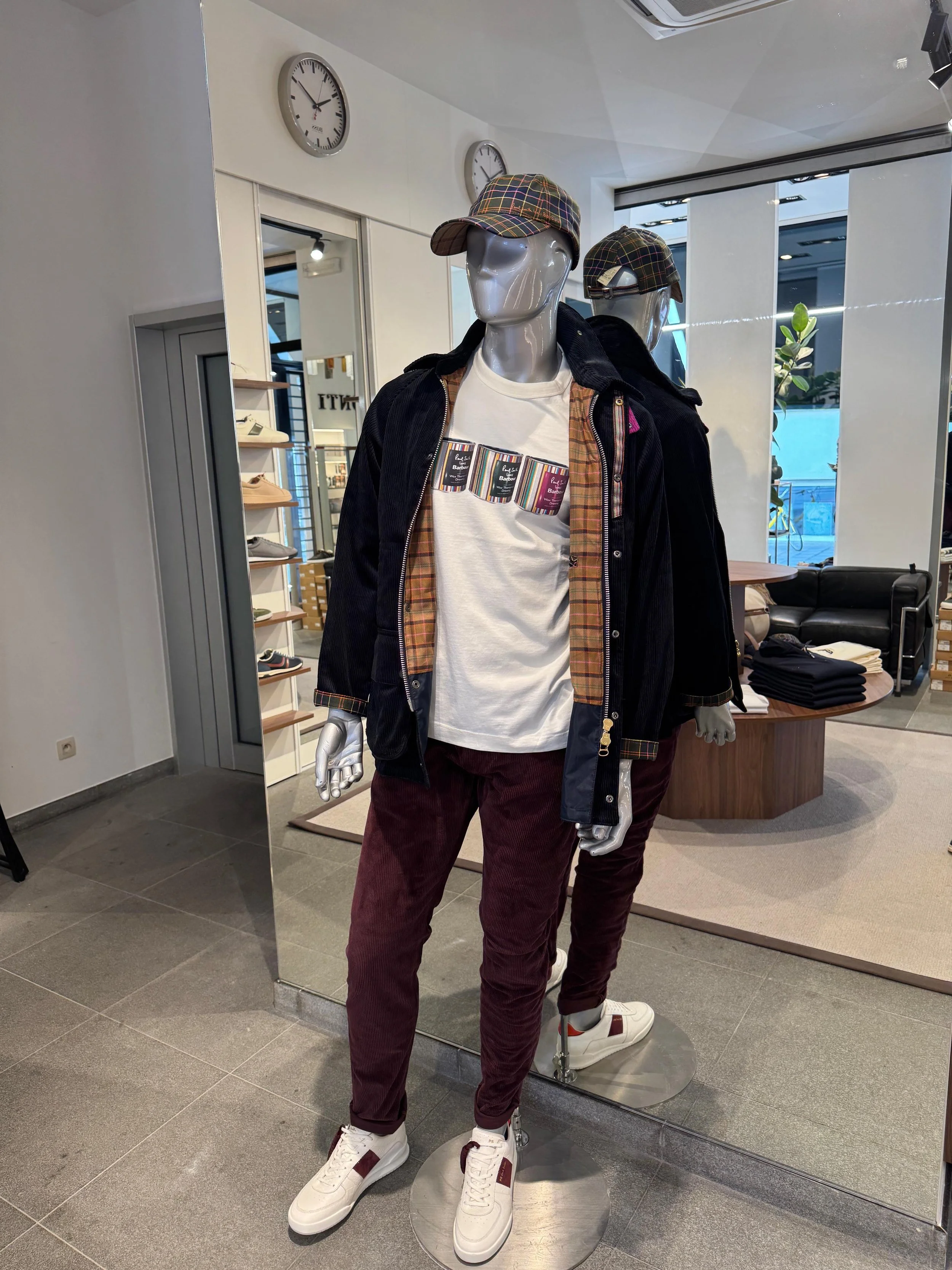 Nieuw in de winkel! 
@paulsmith Loves @barbour 
Limited Edition outfit. 

Vr-Za-Zo 4-5-6 sept braderie @stadkortrijk