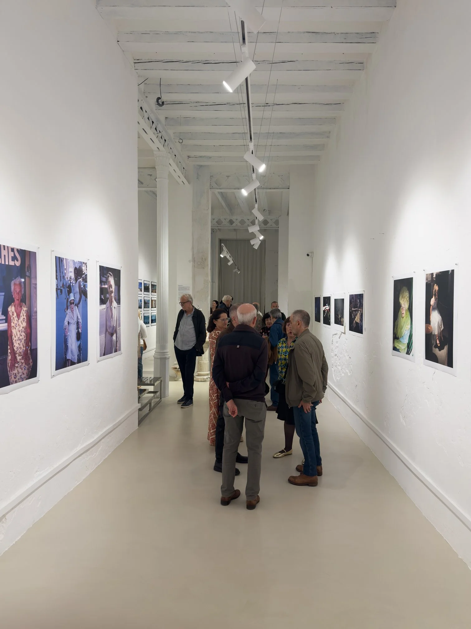 01_cuatro-miradas-installation-view-matiz-gallery-barcelona-2025.jpg