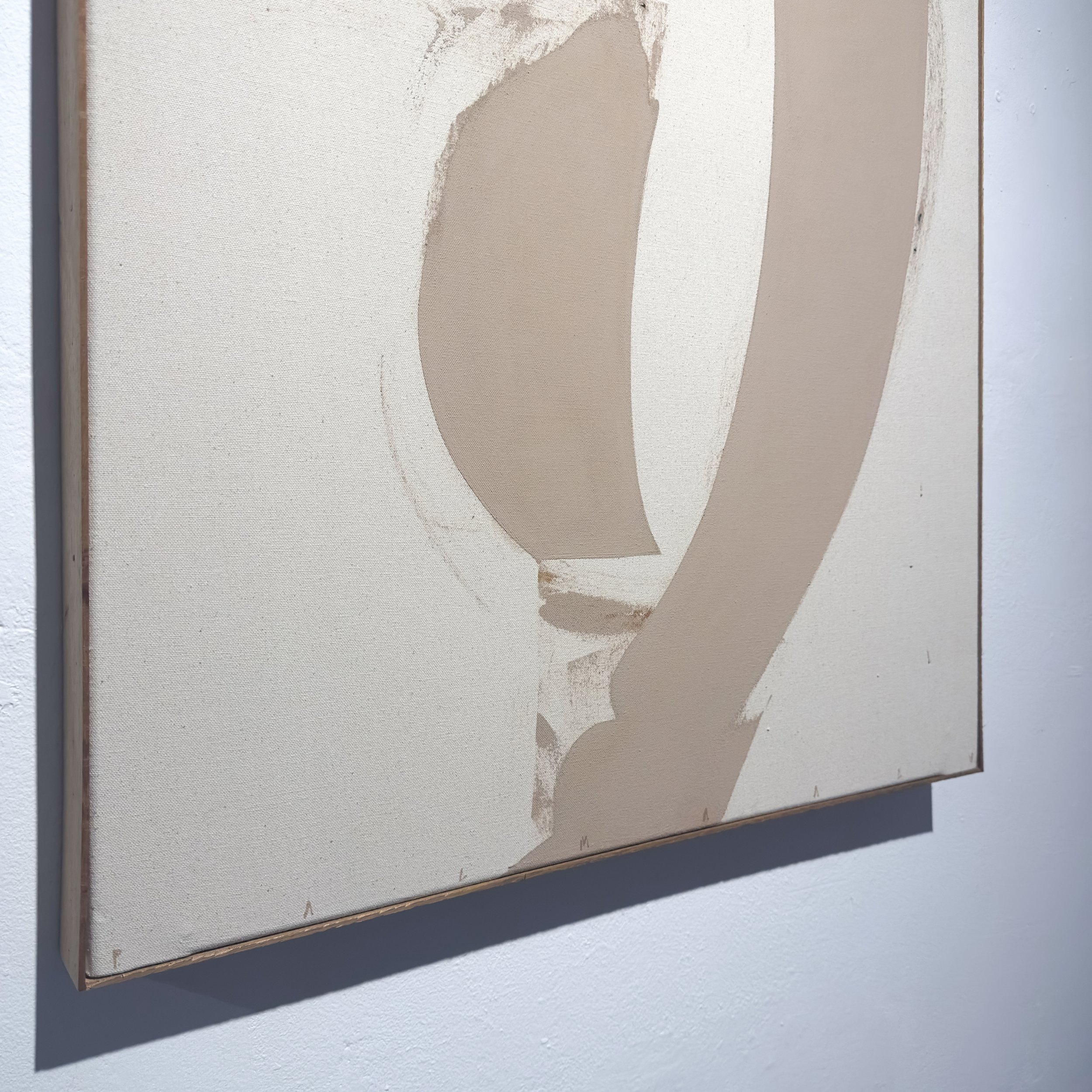 Lower section of 'Esencia_03' shows bolder, more defined strokes of light beige yellow against the textured background.