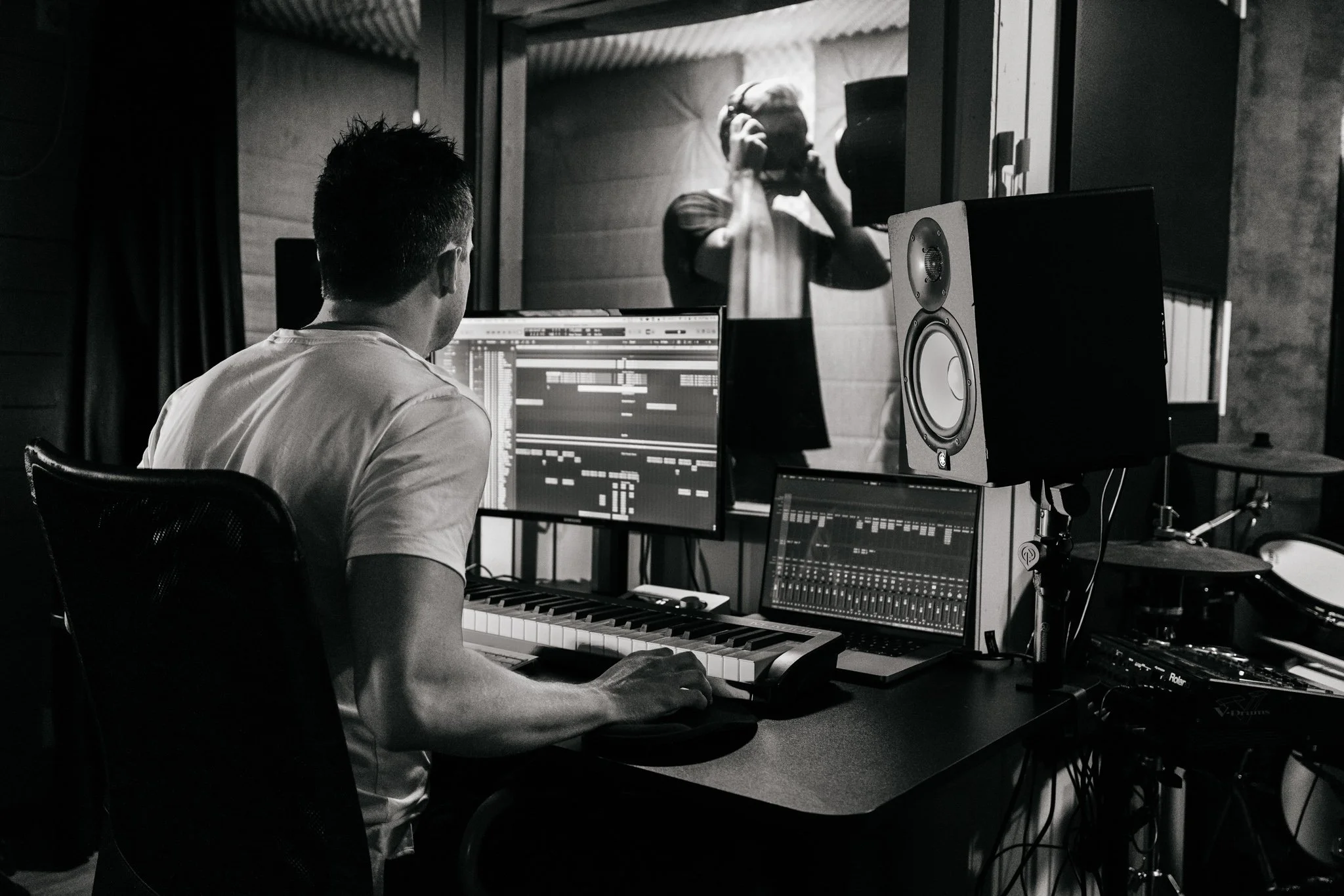 Innspilling og musikkproduksjon for artister og band hos Artifact Studio